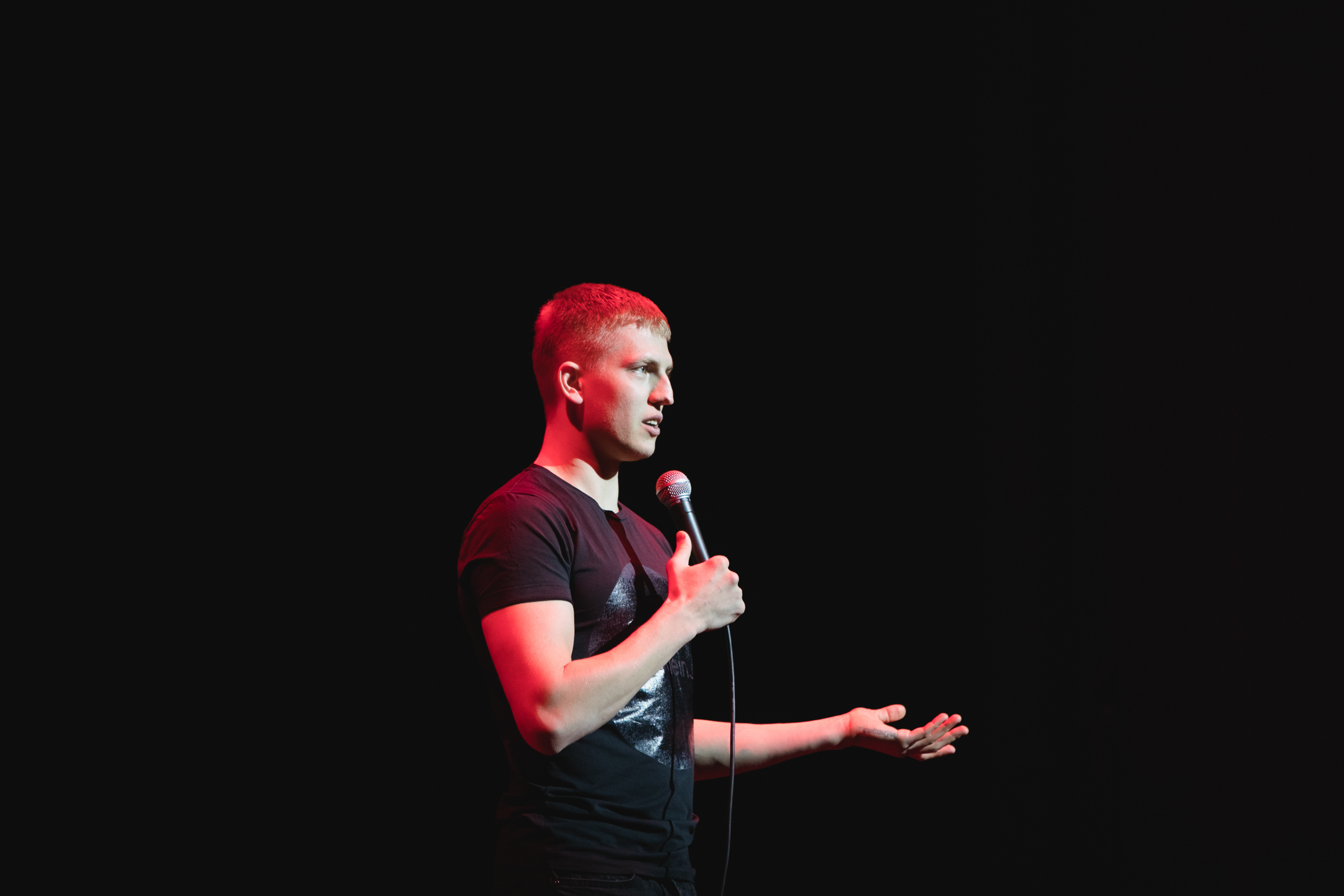 Концерт Большой Stand Up. Нурлан Сабуров и Алексей Щербаков. Репортажный фотограф Александр Задорин, Минск, Беларусь