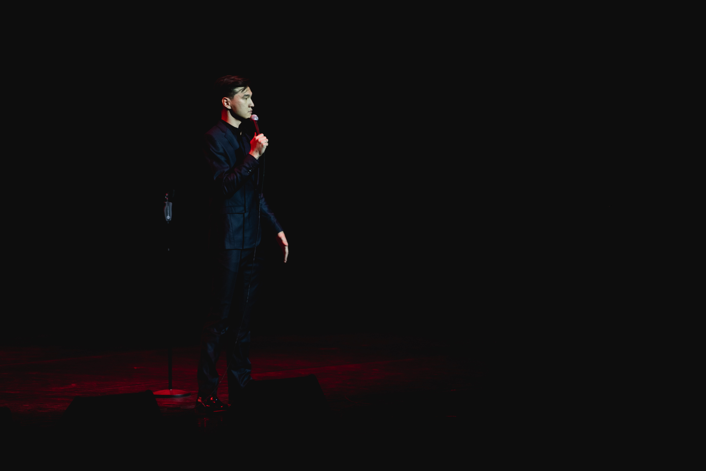 Концерт Большой Stand Up. Нурлан Сабуров и Алексей Щербаков. Репортажный фотограф Александр Задорин, Минск, Беларусь