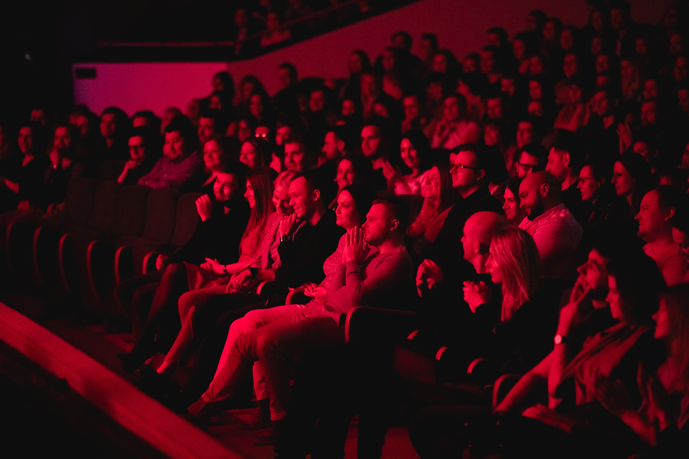 Концерт Большой Stand Up. Нурлан Сабуров и Алексей Щербаков. Репортажный фотограф Александр Задорин, Минск, Беларусь