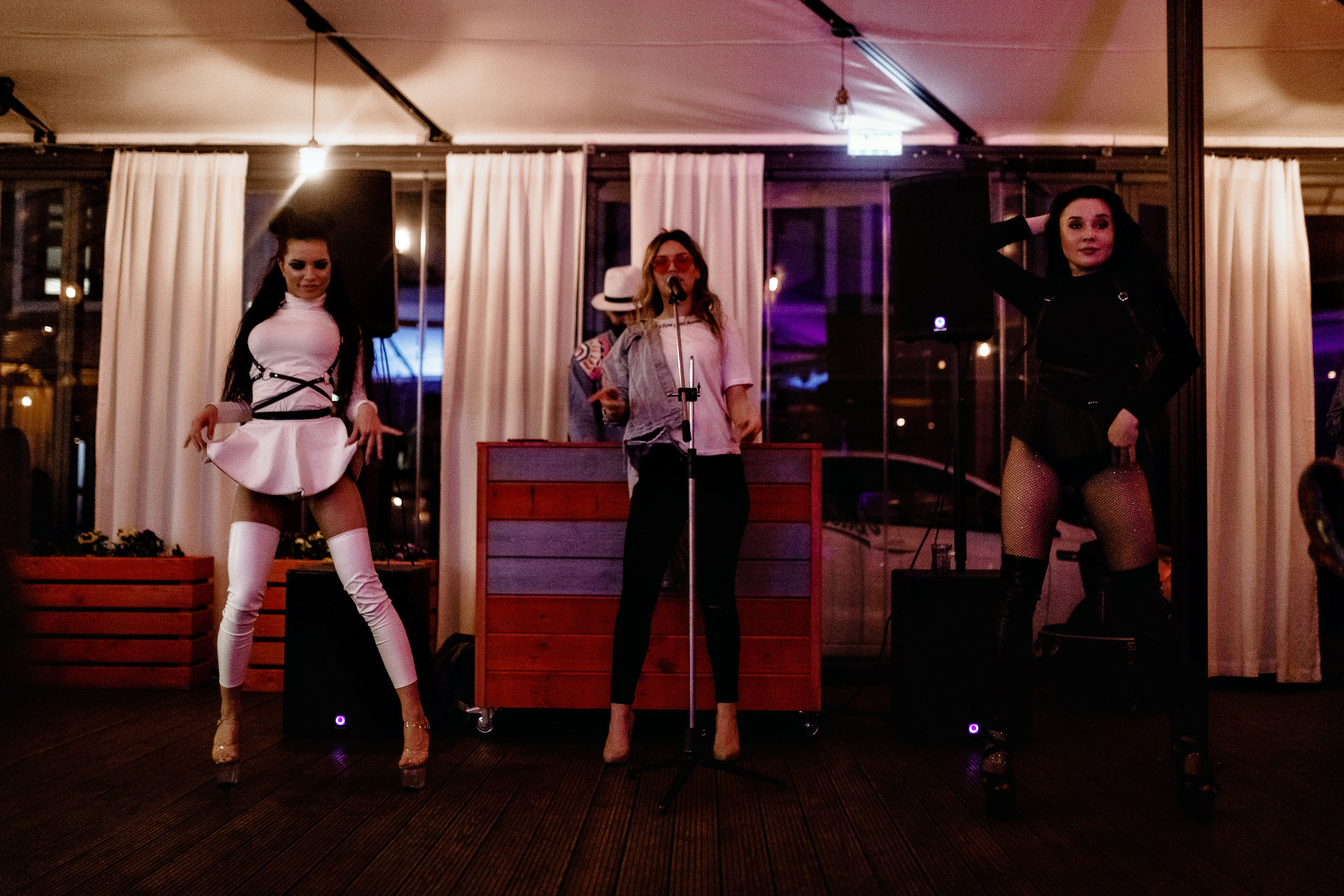 ТЕРРАСА ДВОР. Репортажный фотограф Александр Задорин, Минск, Беларусь