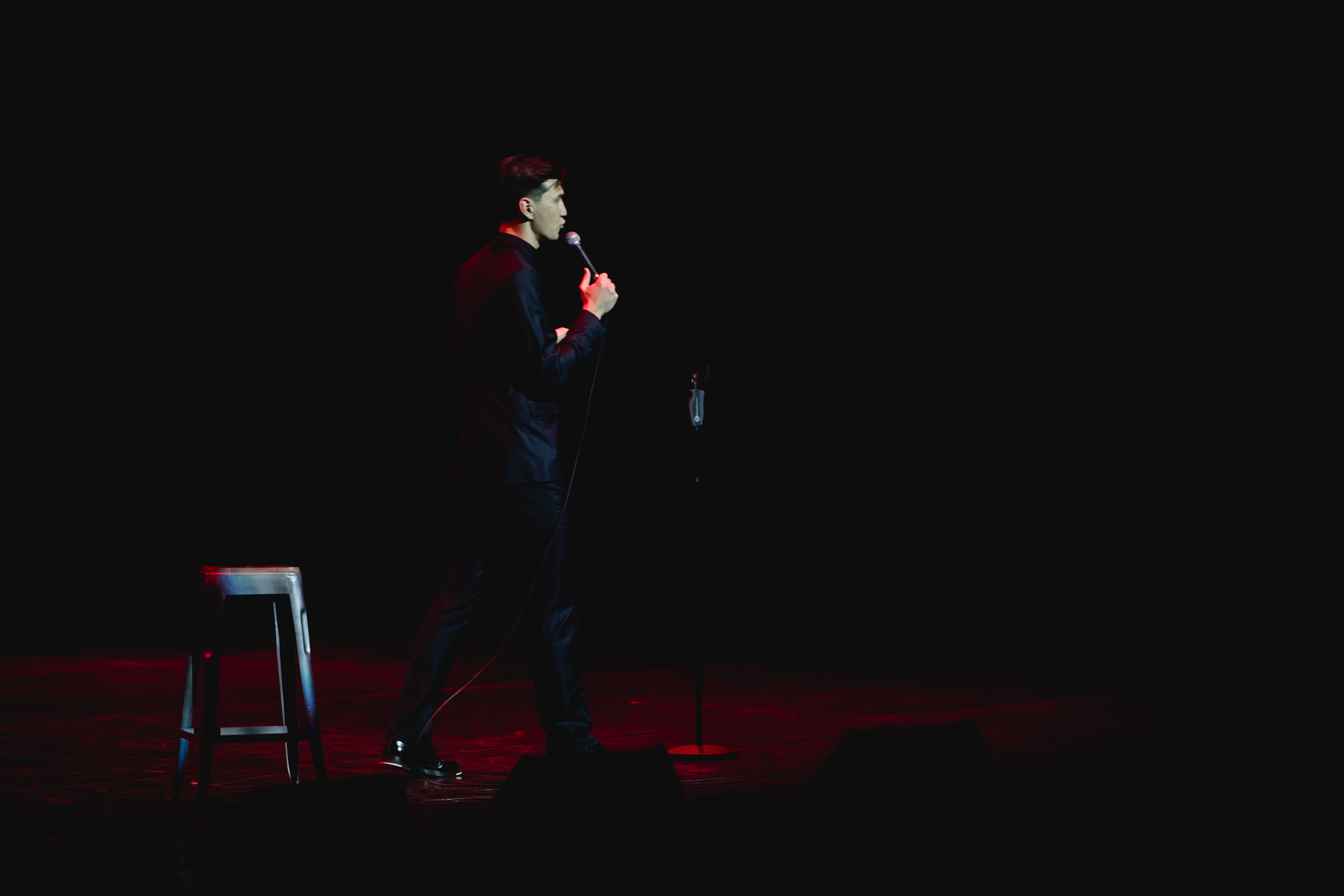 Концерт Большой Stand Up. Нурлан Сабуров и Алексей Щербаков. Репортажный фотограф Александр Задорин, Минск, Беларусь