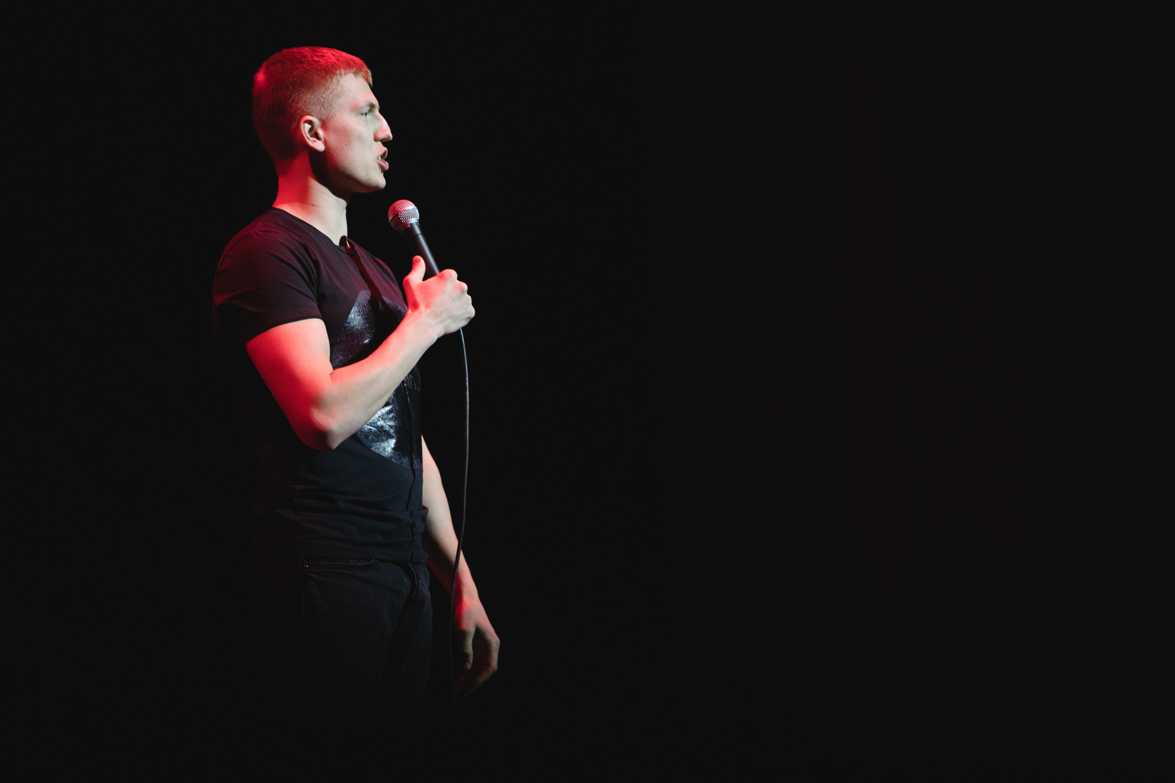 Концерт Большой Stand Up. Нурлан Сабуров и Алексей Щербаков. Репортажный фотограф Александр Задорин, Минск, Беларусь