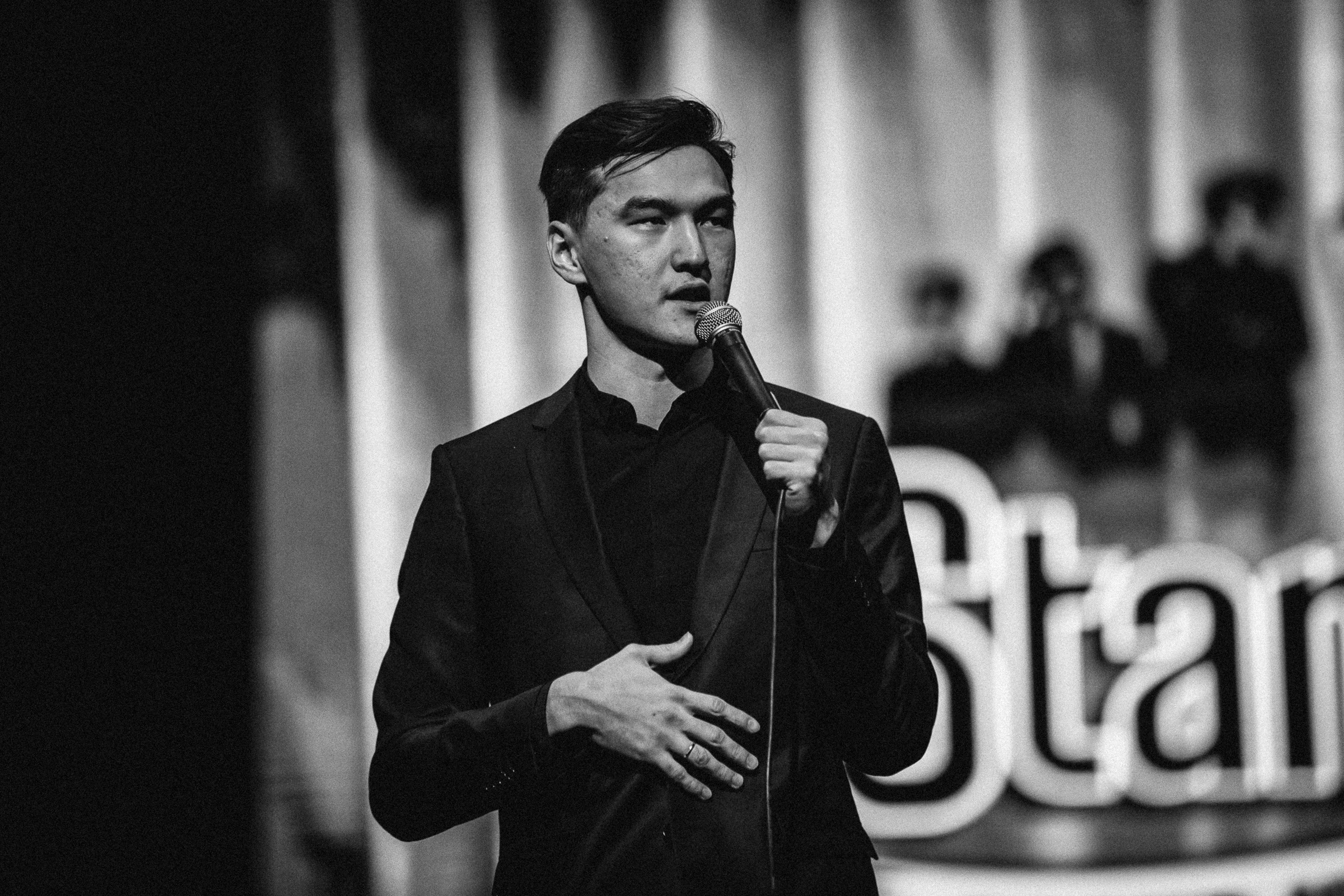 Концерт Большой Stand Up. Нурлан Сабуров и Алексей Щербаков. Репортажный фотограф Александр Задорин, Минск, Беларусь