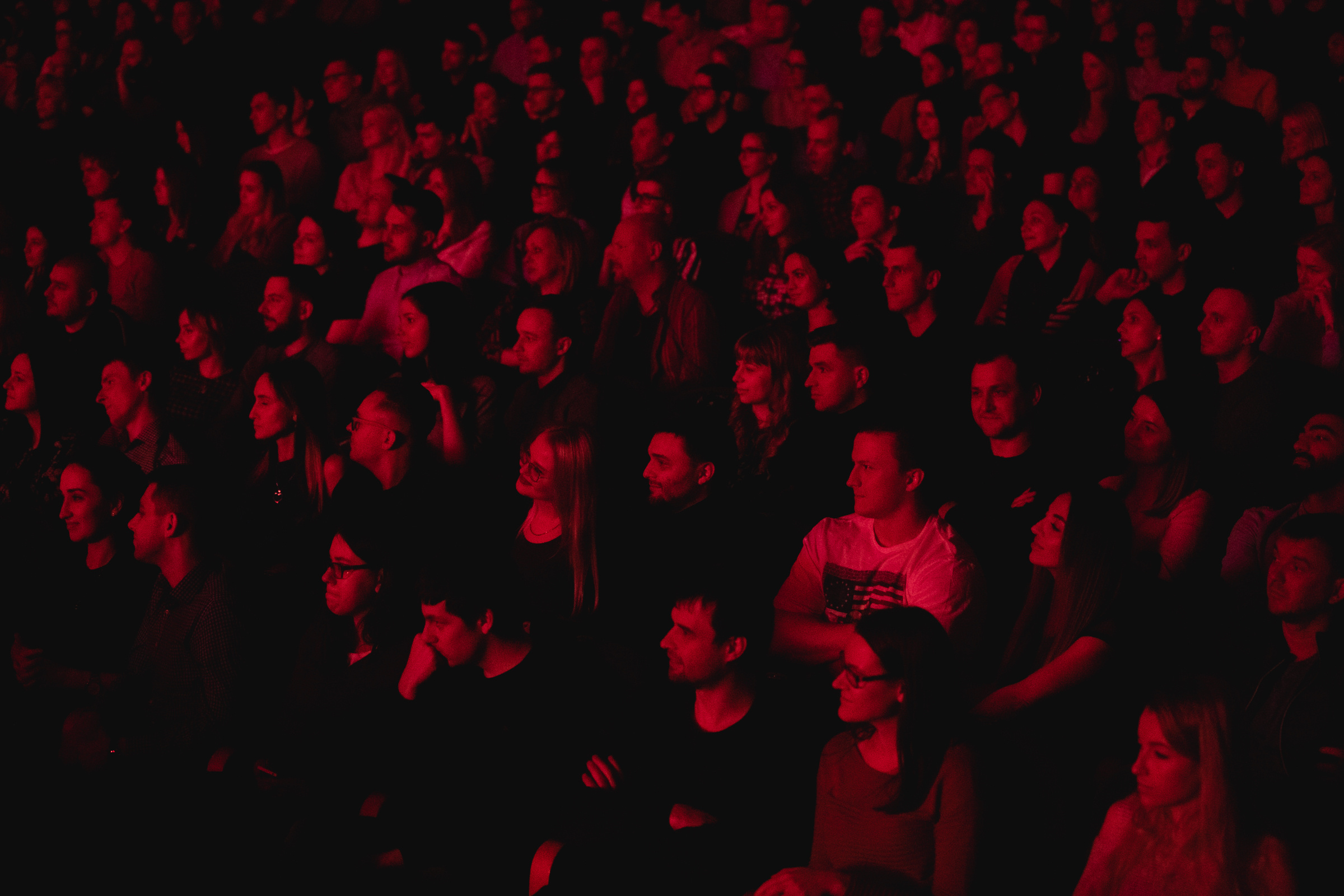 Концерт Большой Stand Up. Нурлан Сабуров и Алексей Щербаков. Репортажный фотограф Александр Задорин, Минск, Беларусь