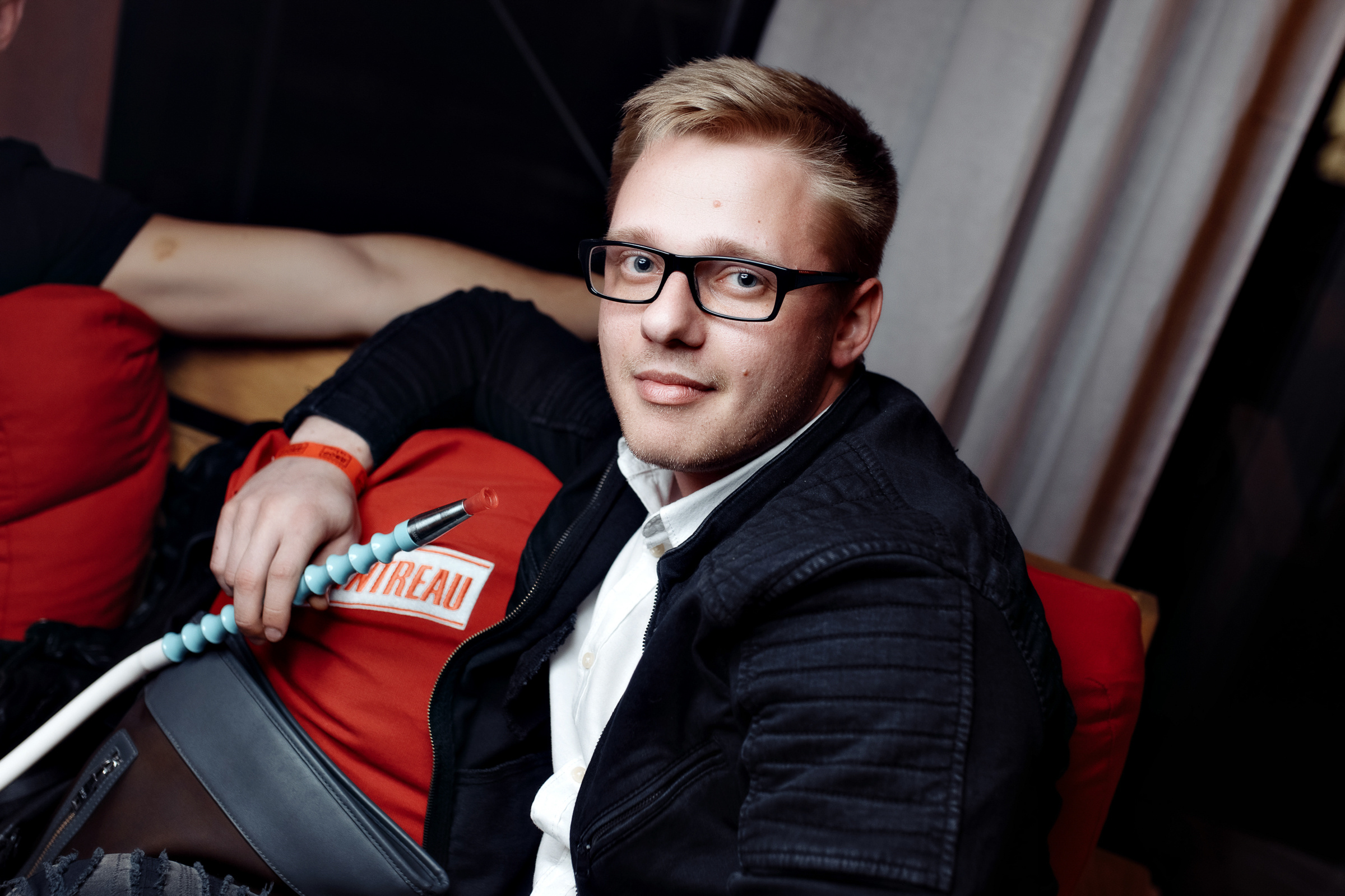 ТЕРРАСА ДВОР. Репортажный фотограф Александр Задорин, Минск, Беларусь