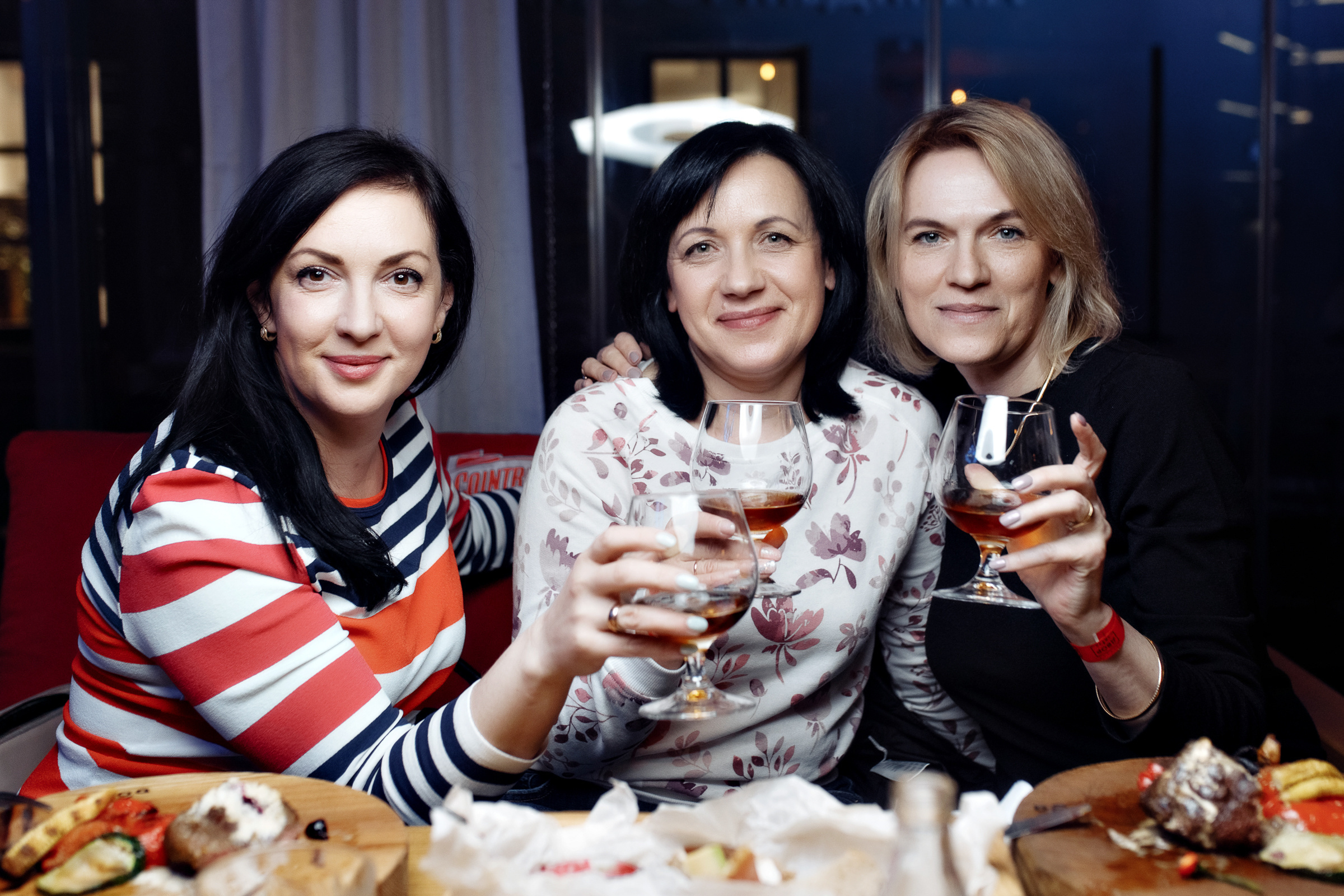 ТЕРРАСА ДВОР. Репортажный фотограф Александр Задорин, Минск, Беларусь