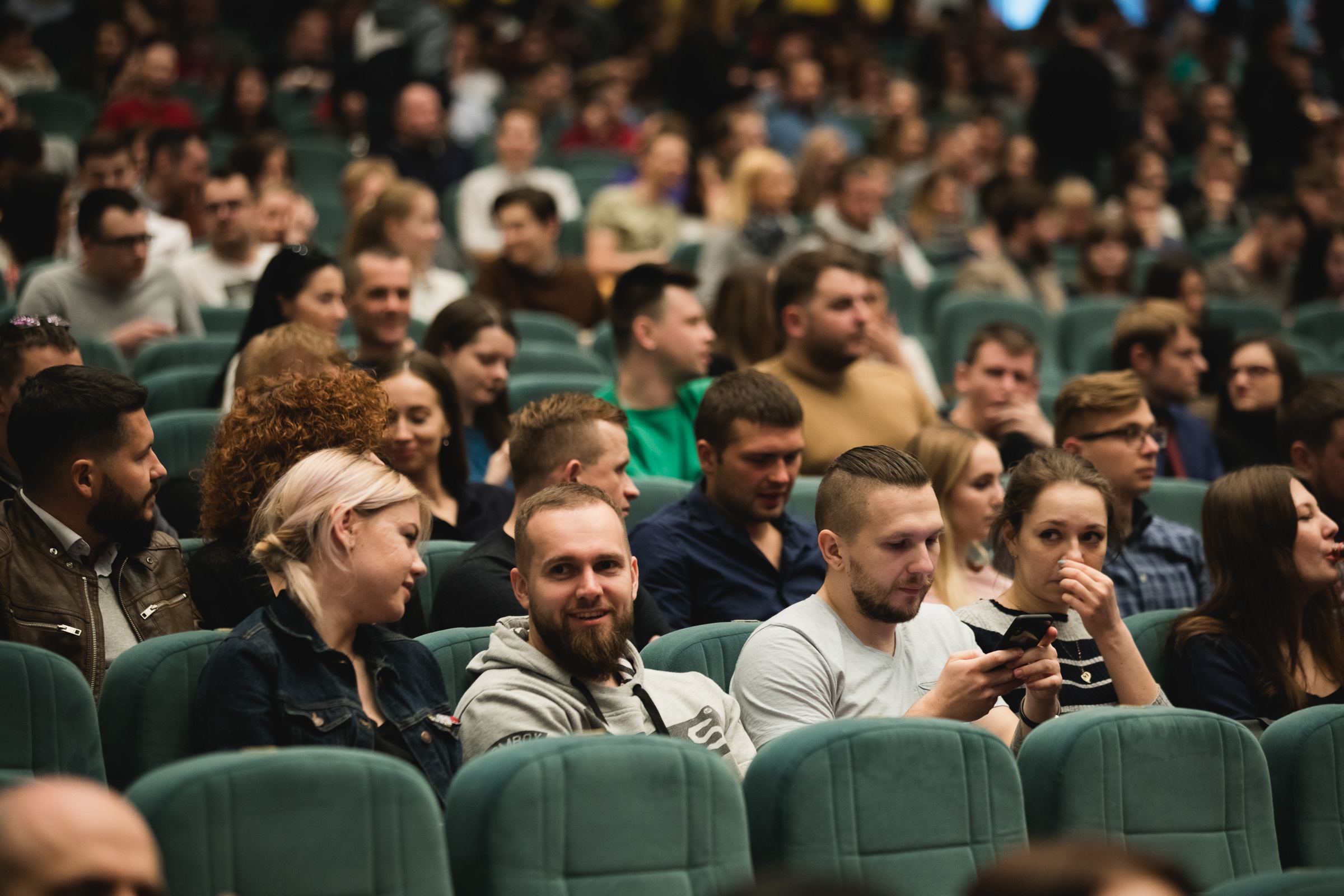 Концерт Большой Stand Up. Нурлан Сабуров и Алексей Щербаков. Репортажный фотограф Александр Задорин, Минск, Беларусь