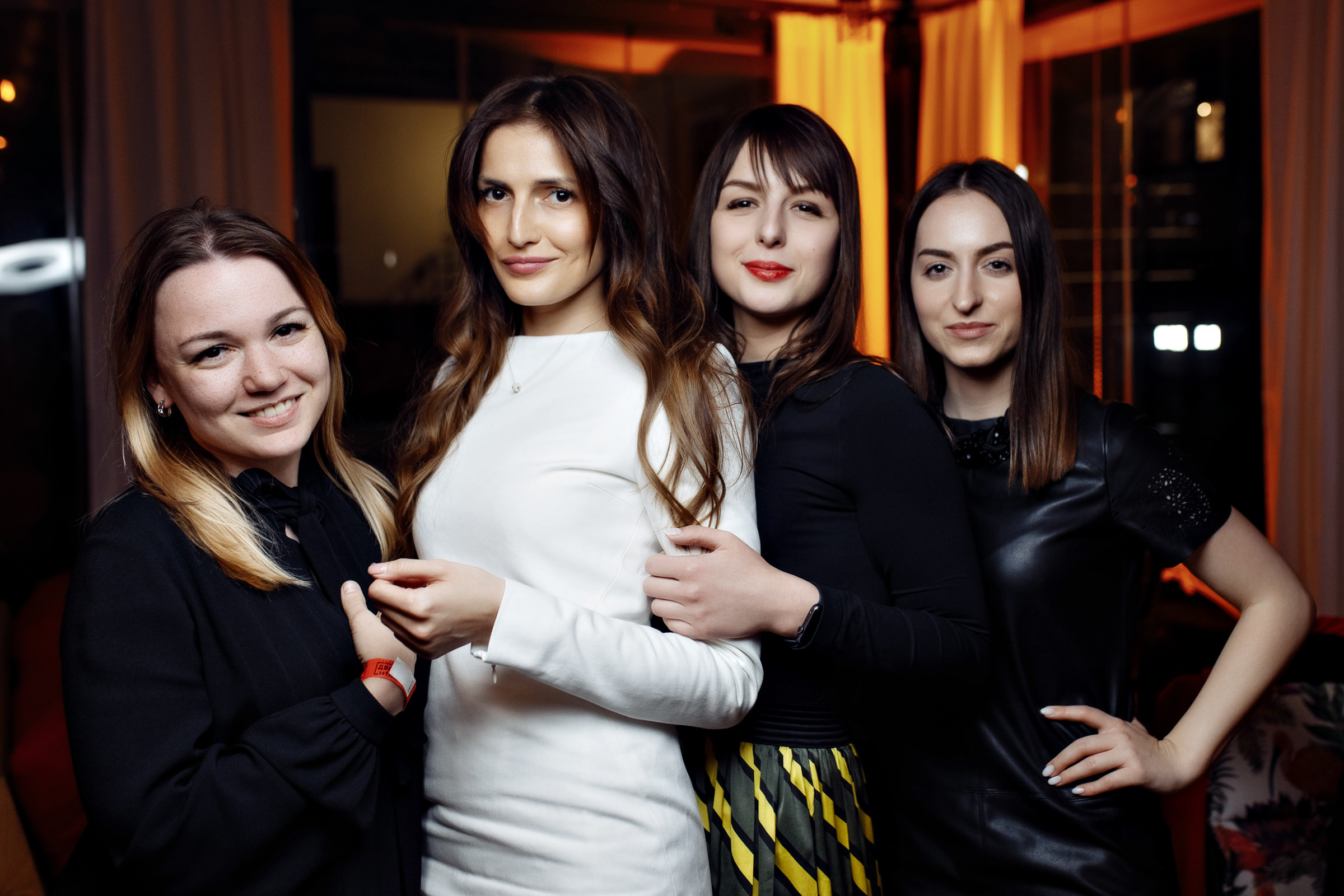 ТЕРРАСА ДВОР. Репортажный фотограф Александр Задорин, Минск, Беларусь