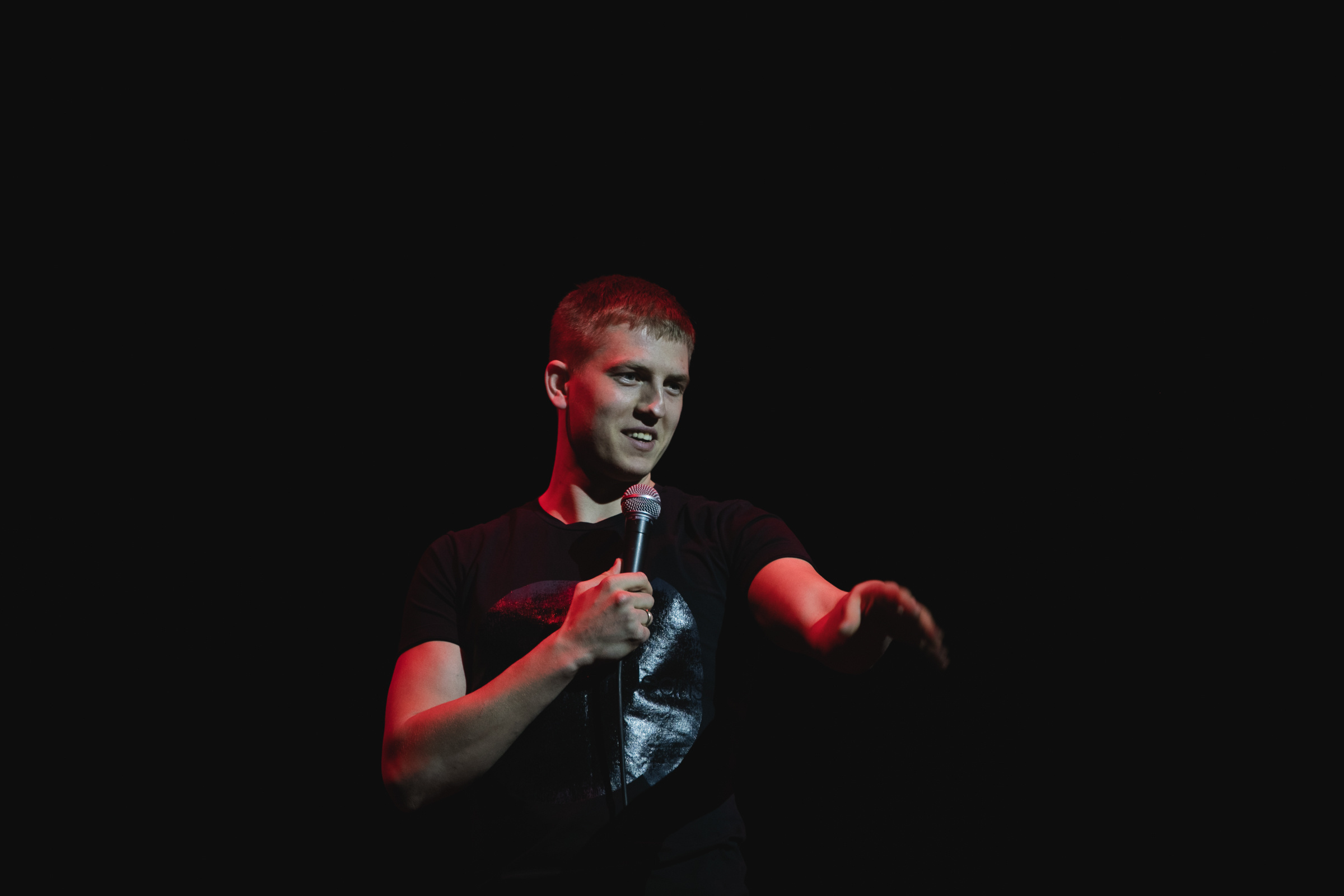 Концерт Большой Stand Up. Нурлан Сабуров и Алексей Щербаков. Репортажный фотограф Александр Задорин, Минск, Беларусь