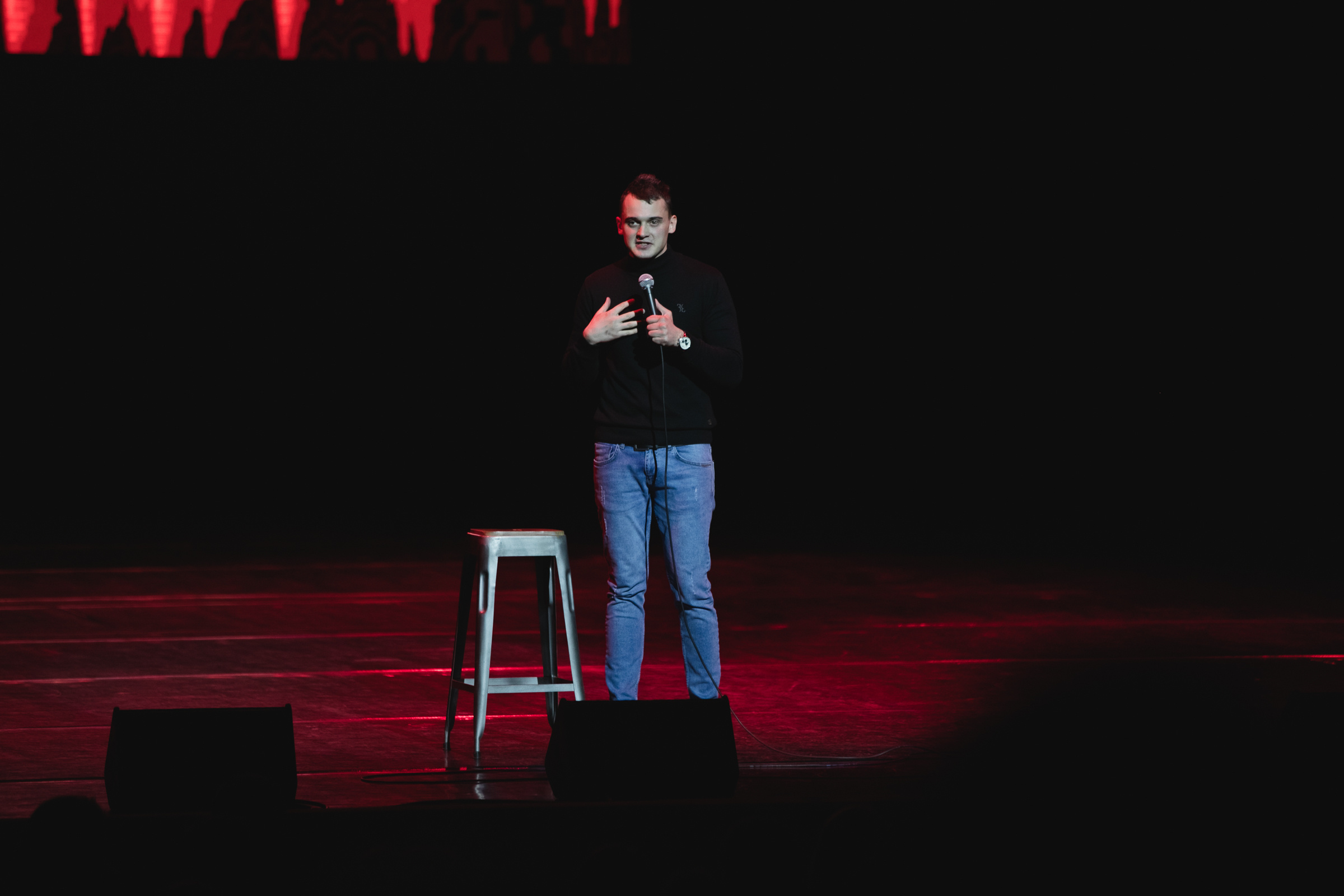 Концерт Большой Stand Up. Нурлан Сабуров и Алексей Щербаков. Репортажный фотограф Александр Задорин, Минск, Беларусь