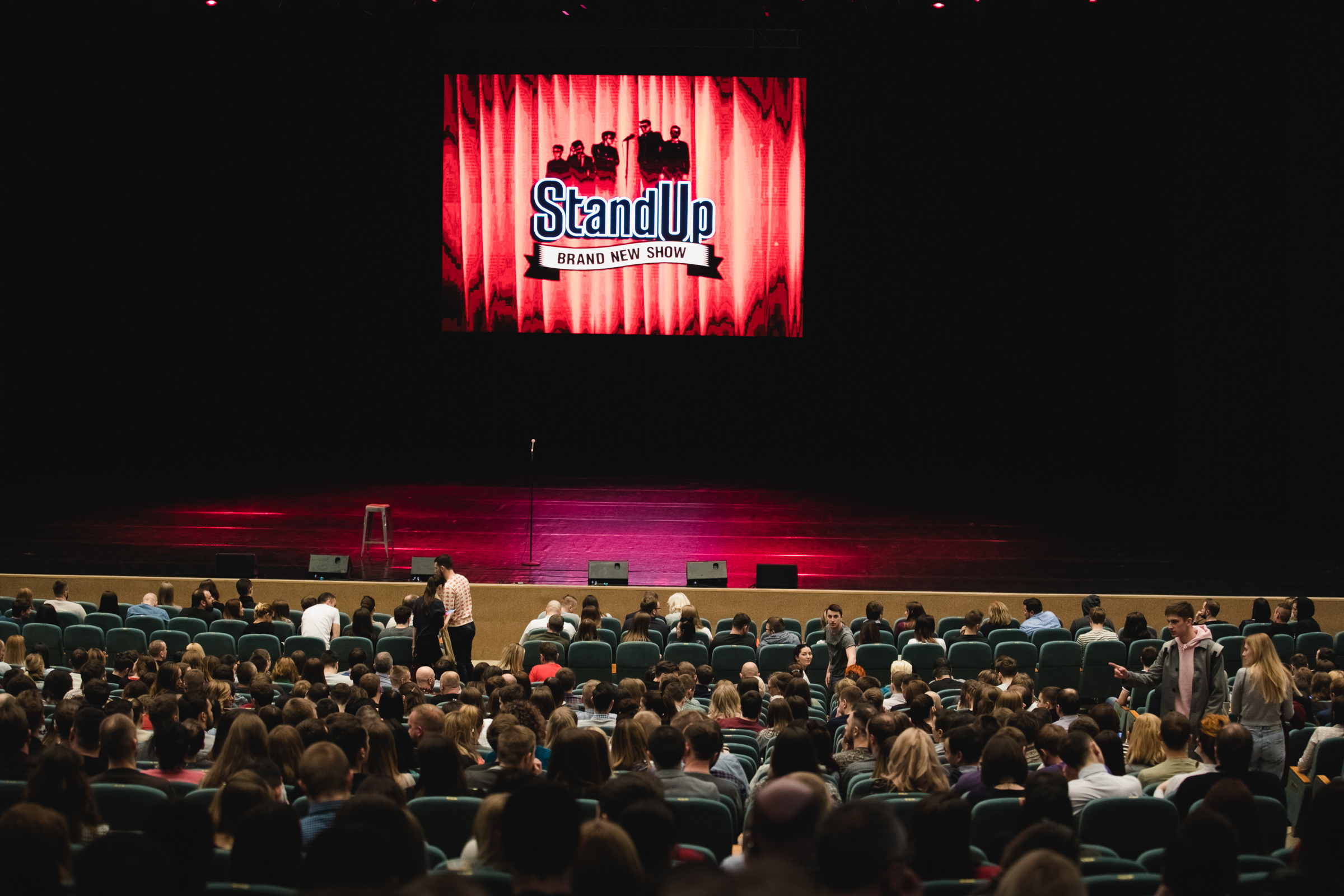 Концерт Большой Stand Up. Нурлан Сабуров и Алексей Щербаков. Репортажный фотограф Александр Задорин, Минск, Беларусь