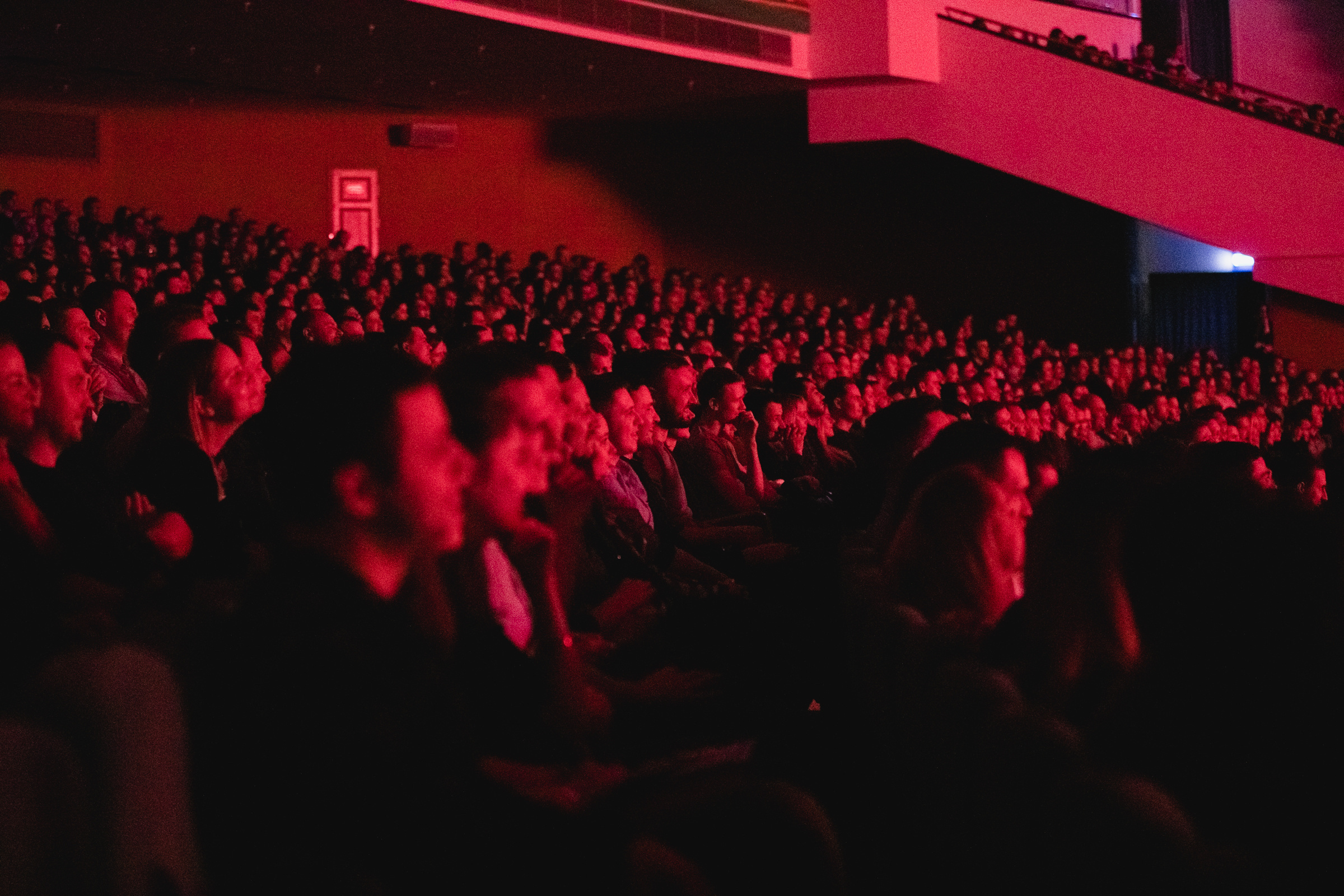 Концерт Большой Stand Up. Нурлан Сабуров и Алексей Щербаков. Репортажный фотограф Александр Задорин, Минск, Беларусь