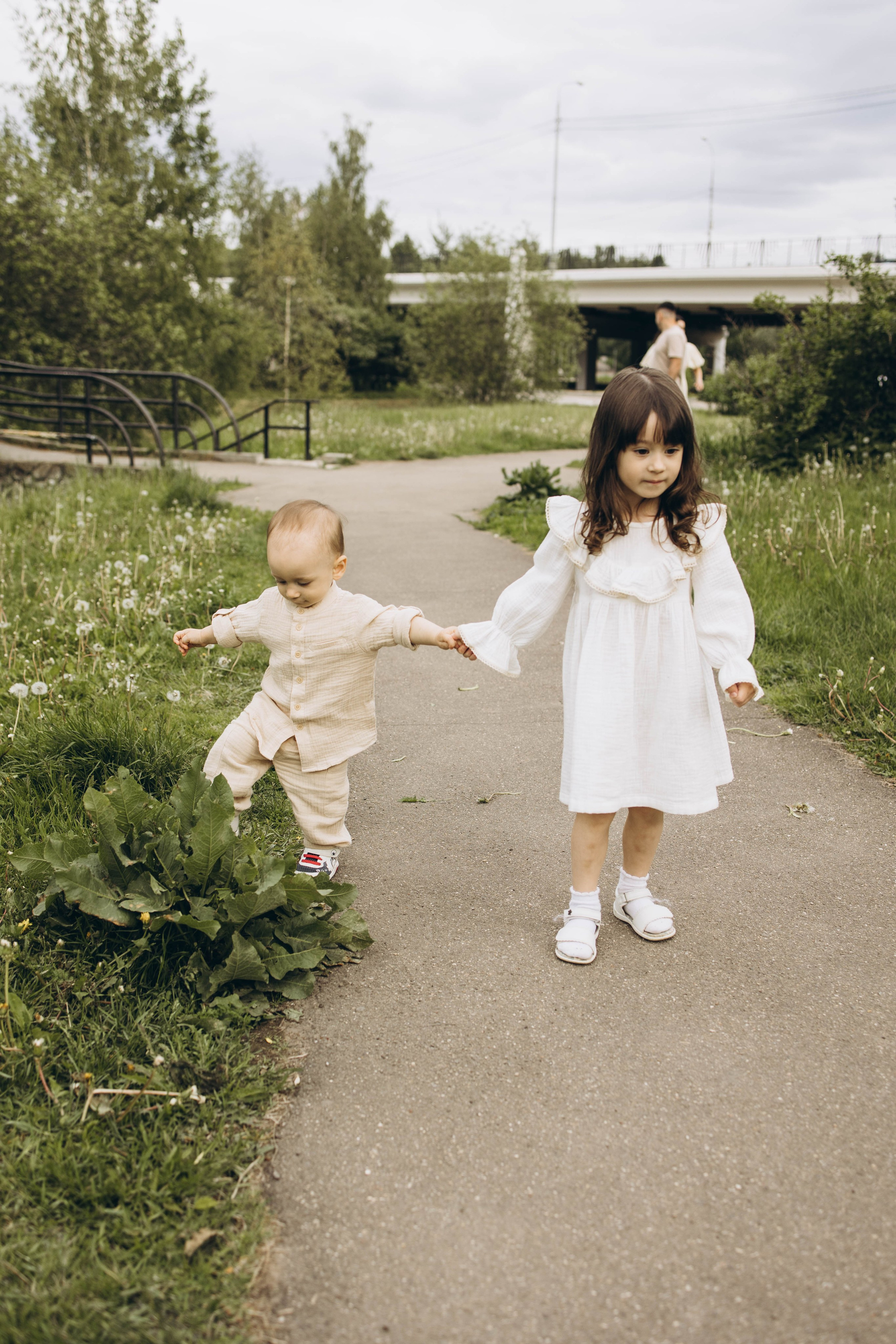 Маша, Женя, Ариана и Мирон. Семейный фотограф в Москве Виктория Ястребинская