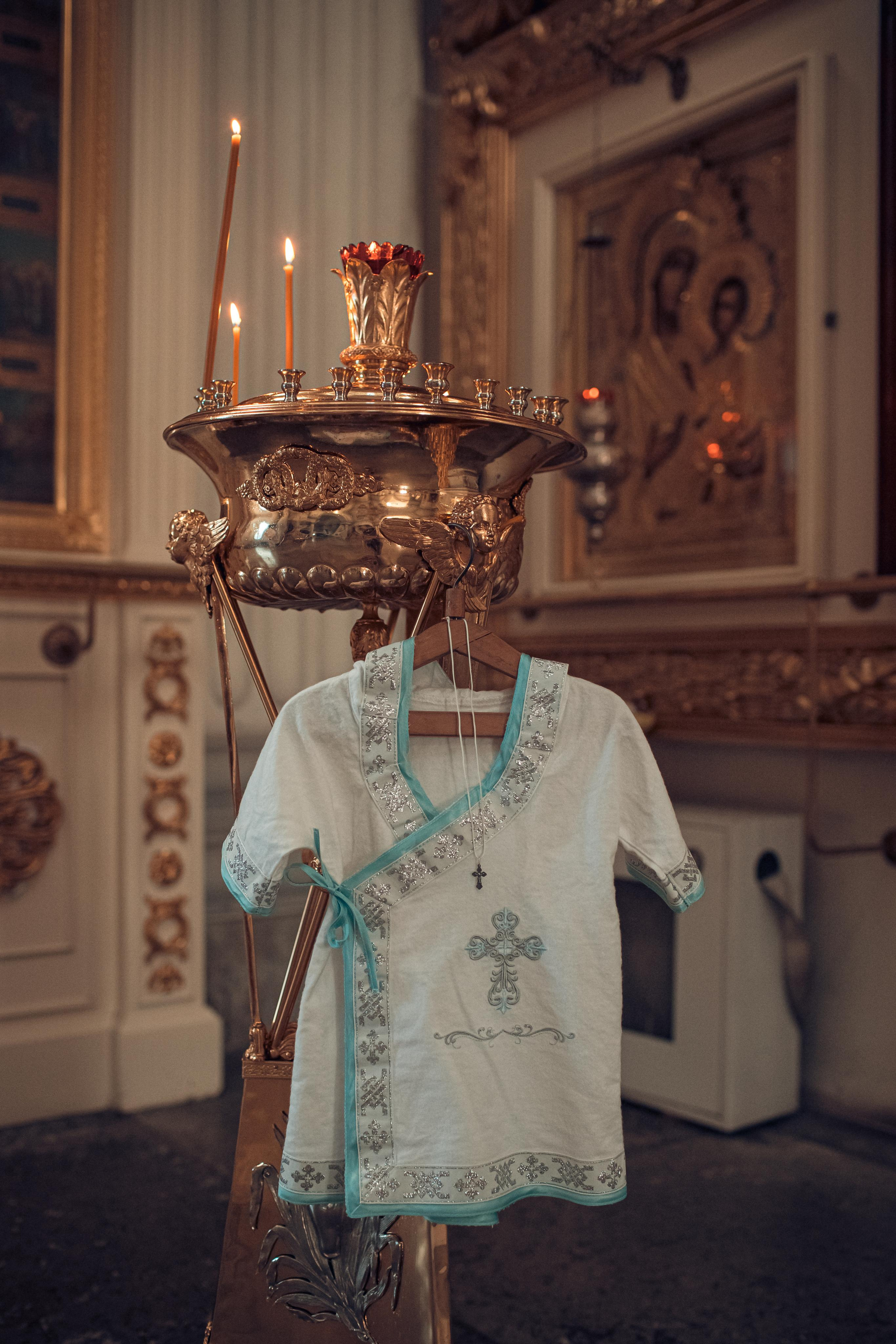 КРЕЩЕНИЕ ЛЕОНИДА. Семейный фотограф Ирис Сенченко