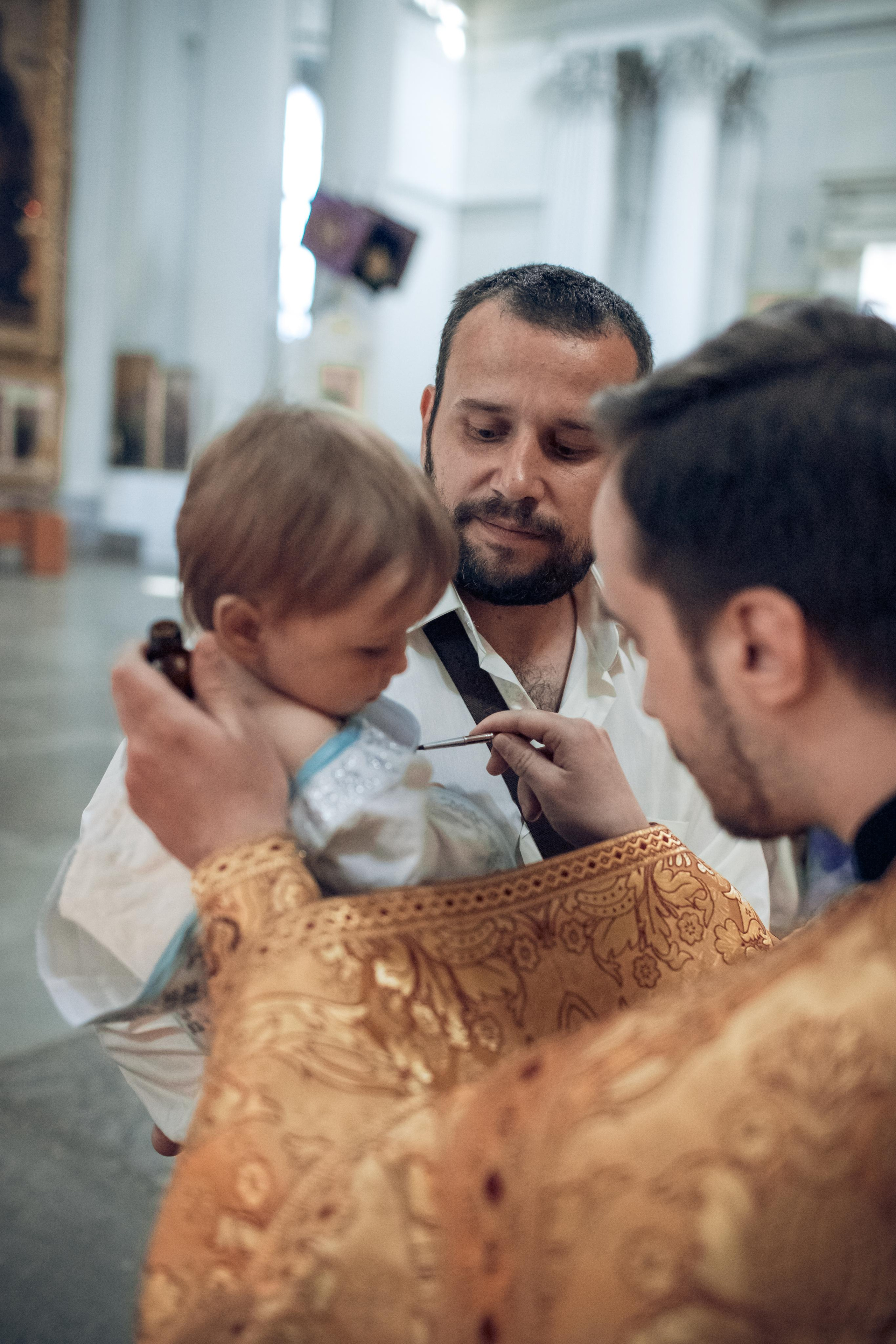 КРЕЩЕНИЕ ЛЕОНИДА. Семейный фотограф Ирис Сенченко