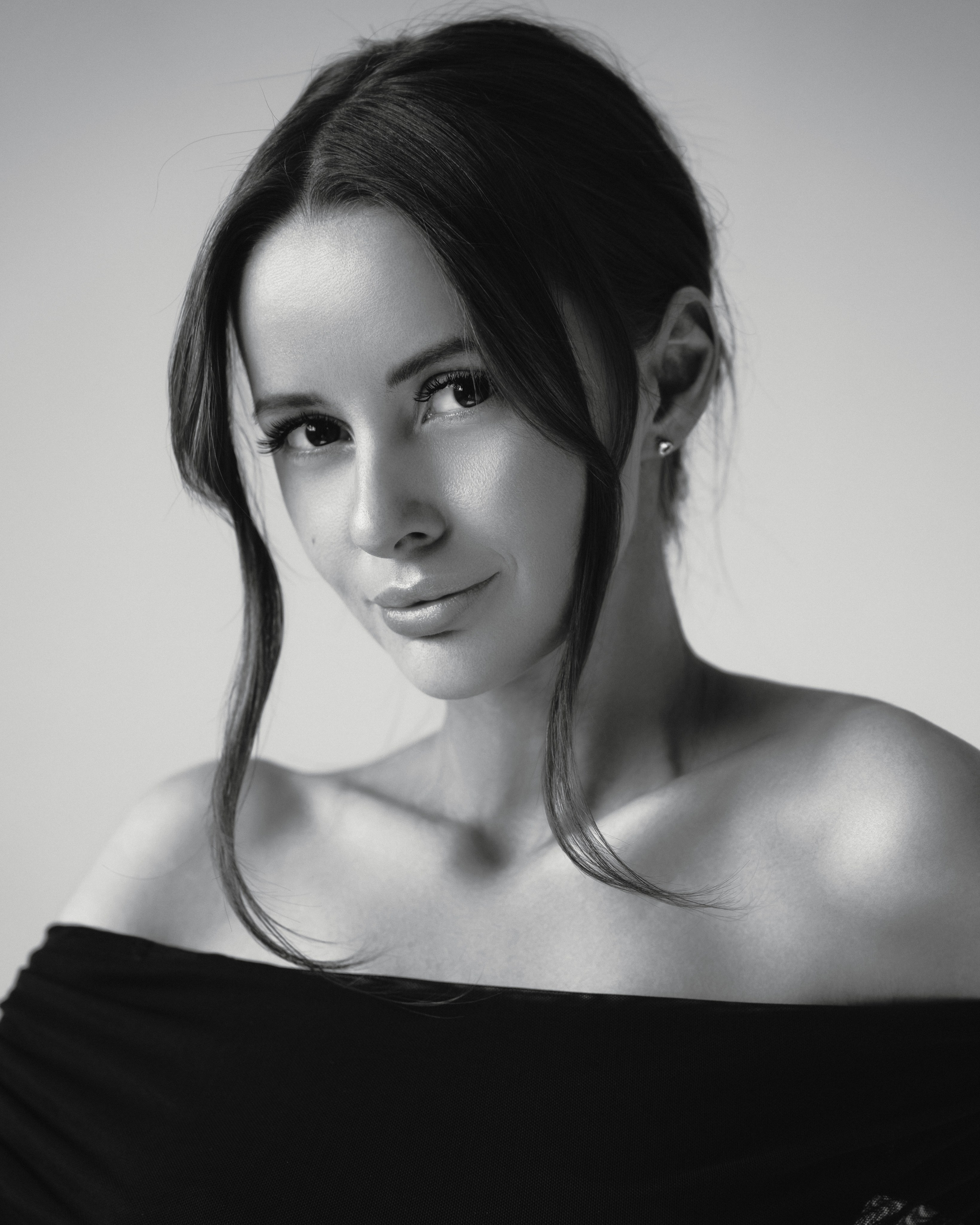 Женский портрет студия. Лиана Аскерова ваш фотограф в Санкт-Петербурге