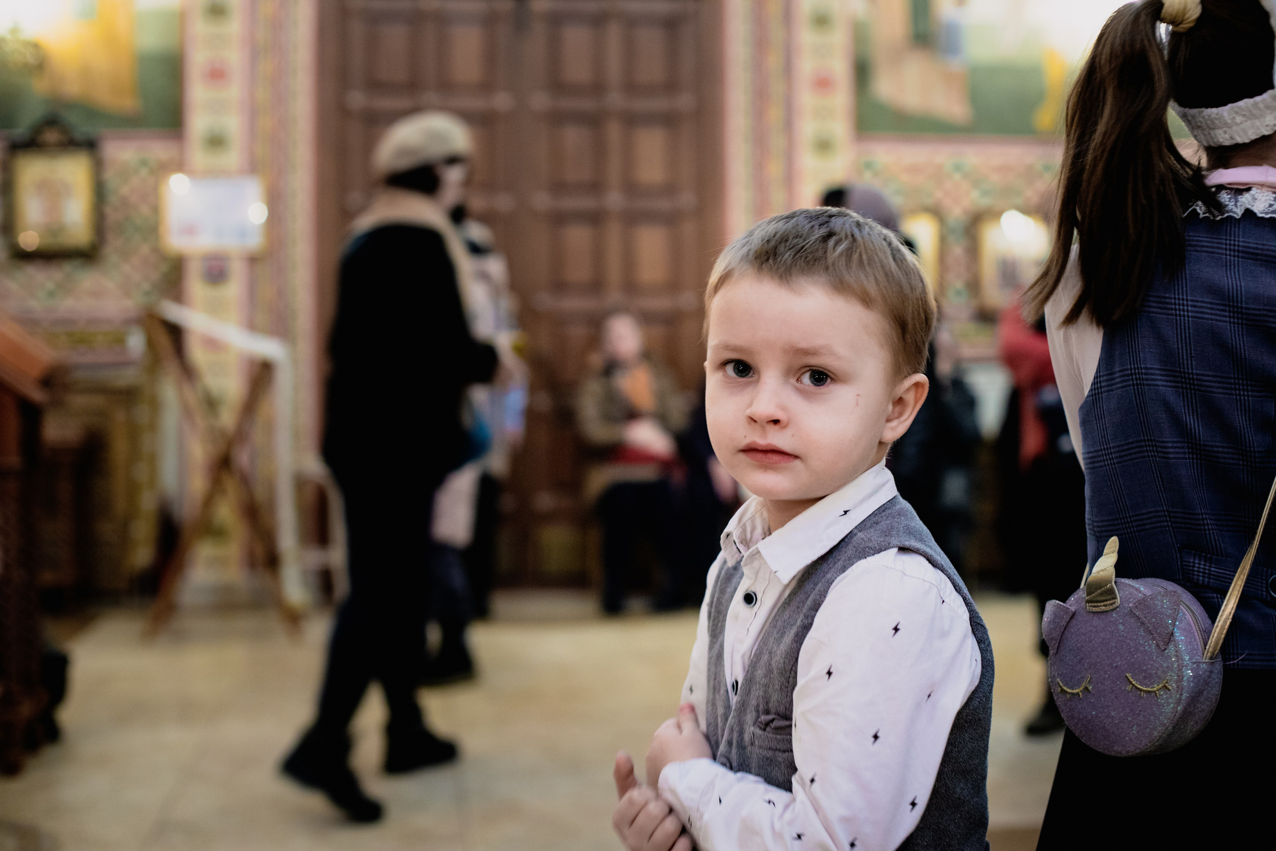 Праздничное богослужение Святителю Николаю 19 декабря. Интерьерный фотограф в Москве Роман Потапов