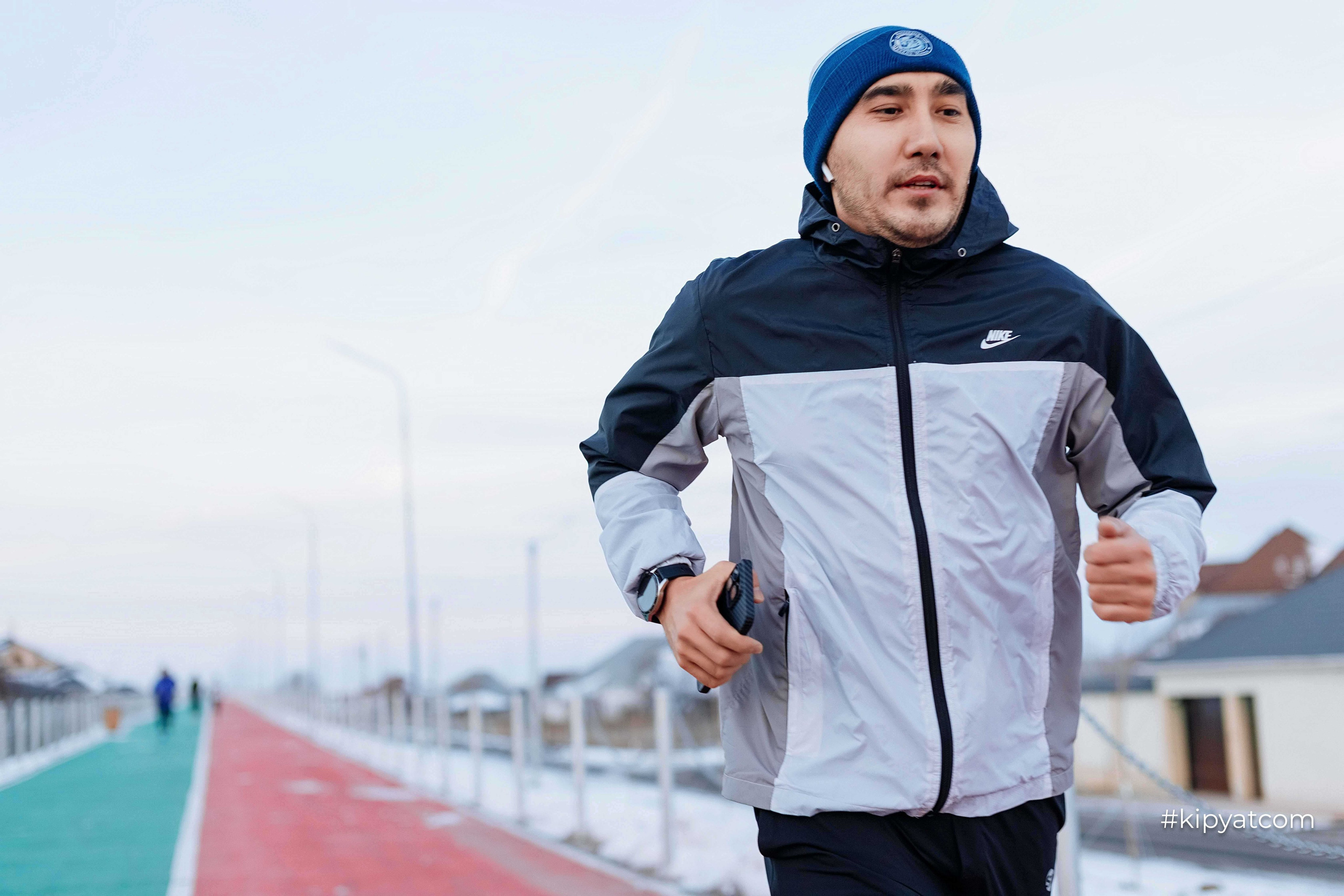 RUNHARD BY SPORTNATION