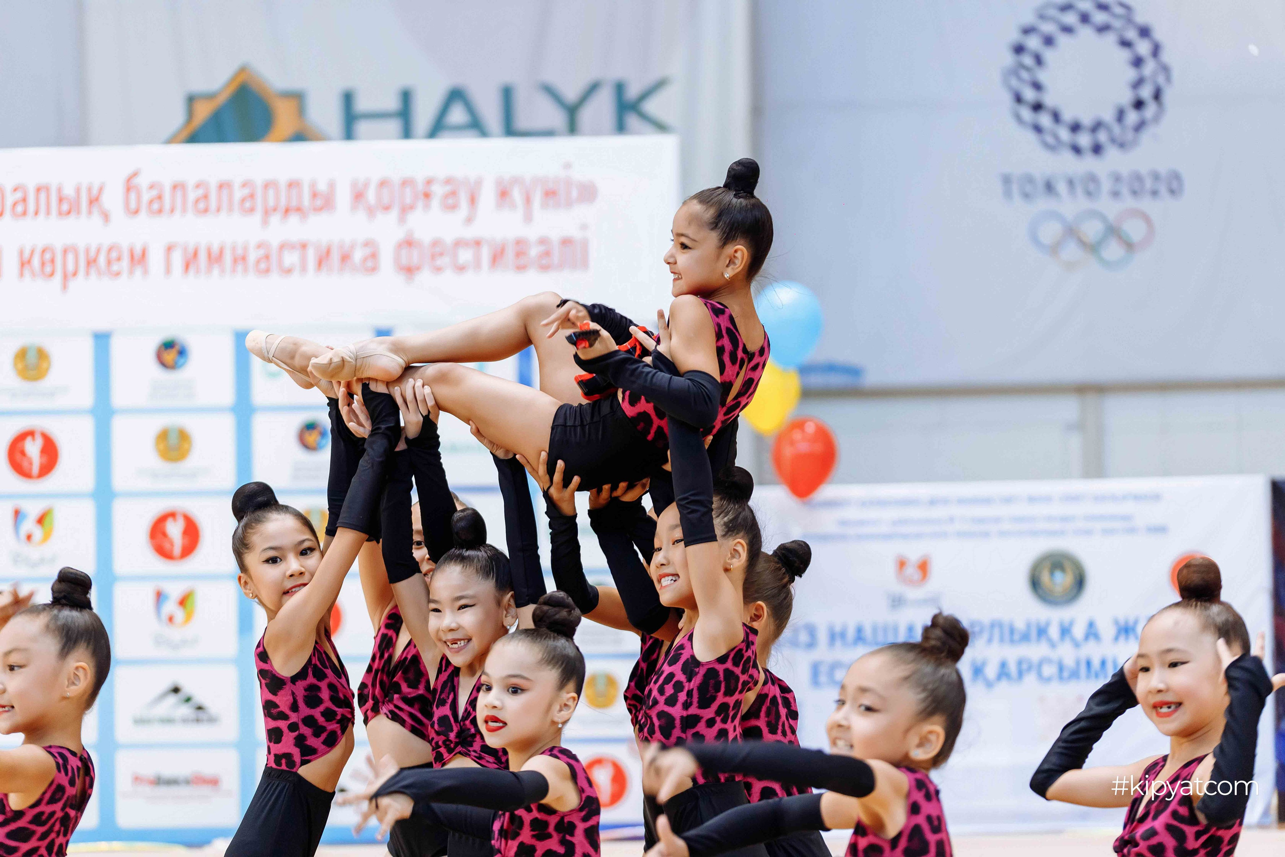 Фестиваль гимнастики на день защиты детей