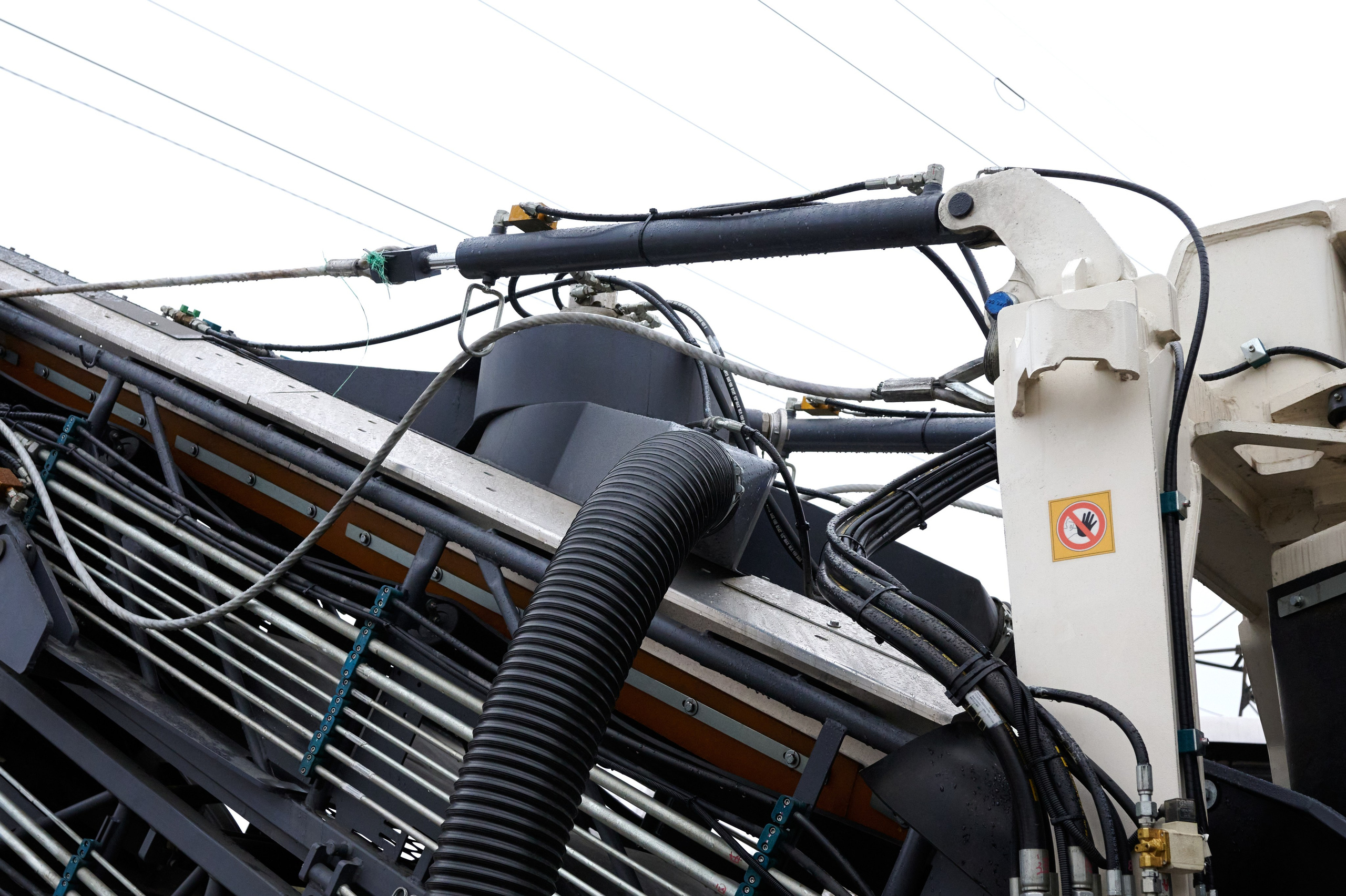 Асфальтоукладчик. Автомобильный и интерьерный фотограф в Минске Александр Тагаев