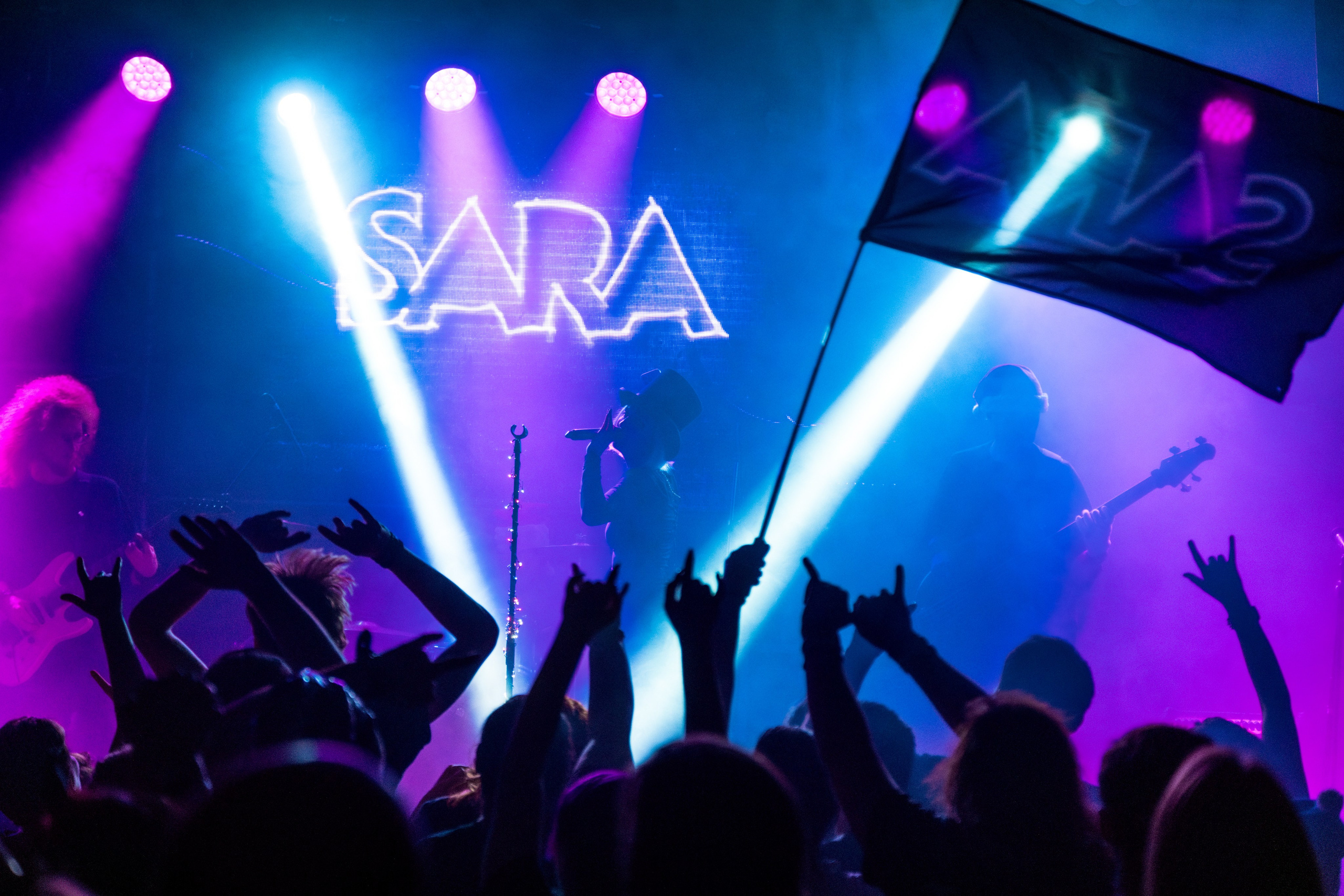 Рок-ёлка. Репортажный фотограф Екатеринбург | Яркий, качественный репортаж | Концерты, клубы, репортаж, праздники, корпоративы