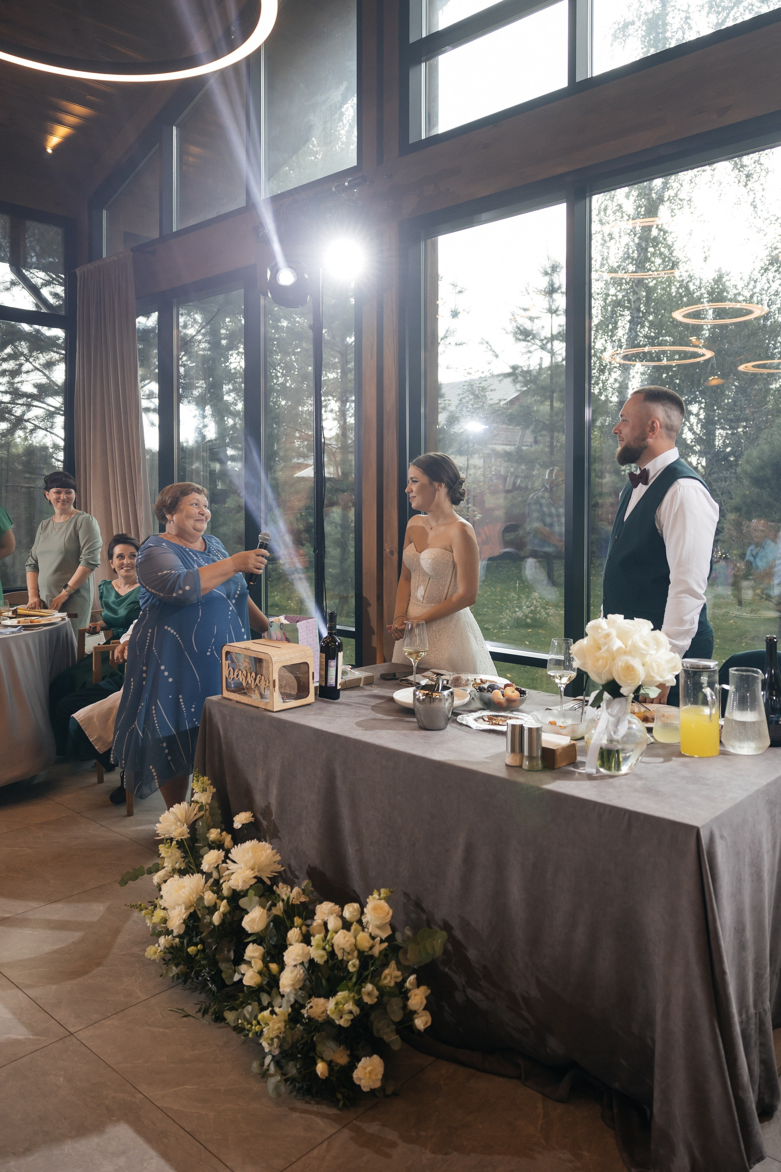 Свадебная история. Лесной Виладж. Свадебный и семейный фотограф Рассказова Виктория