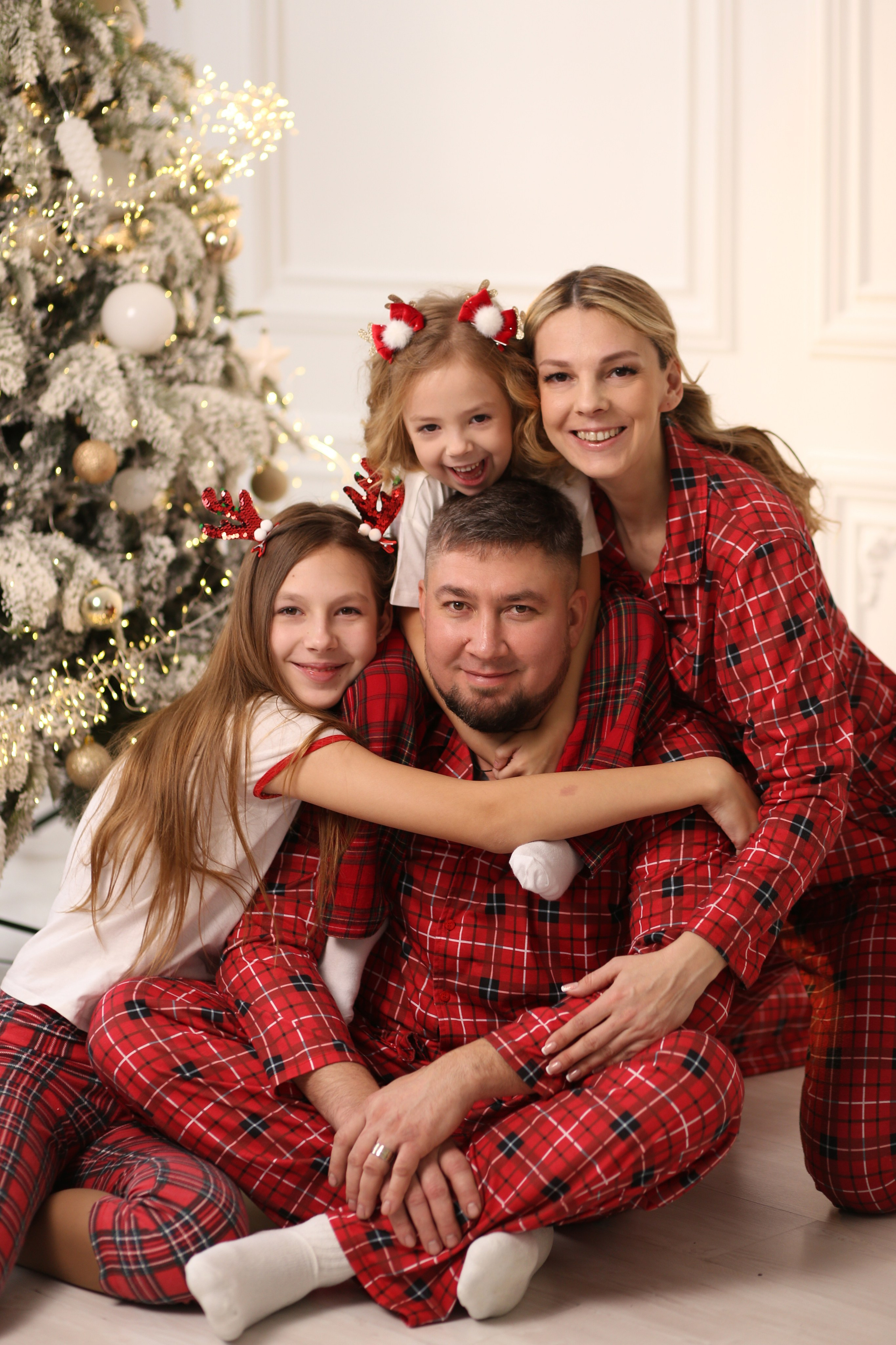 В нашей семье есть традиция — семейная фотосессия перед Новым годом. Фотограф Newborn в Саратове Екатерина Завитова