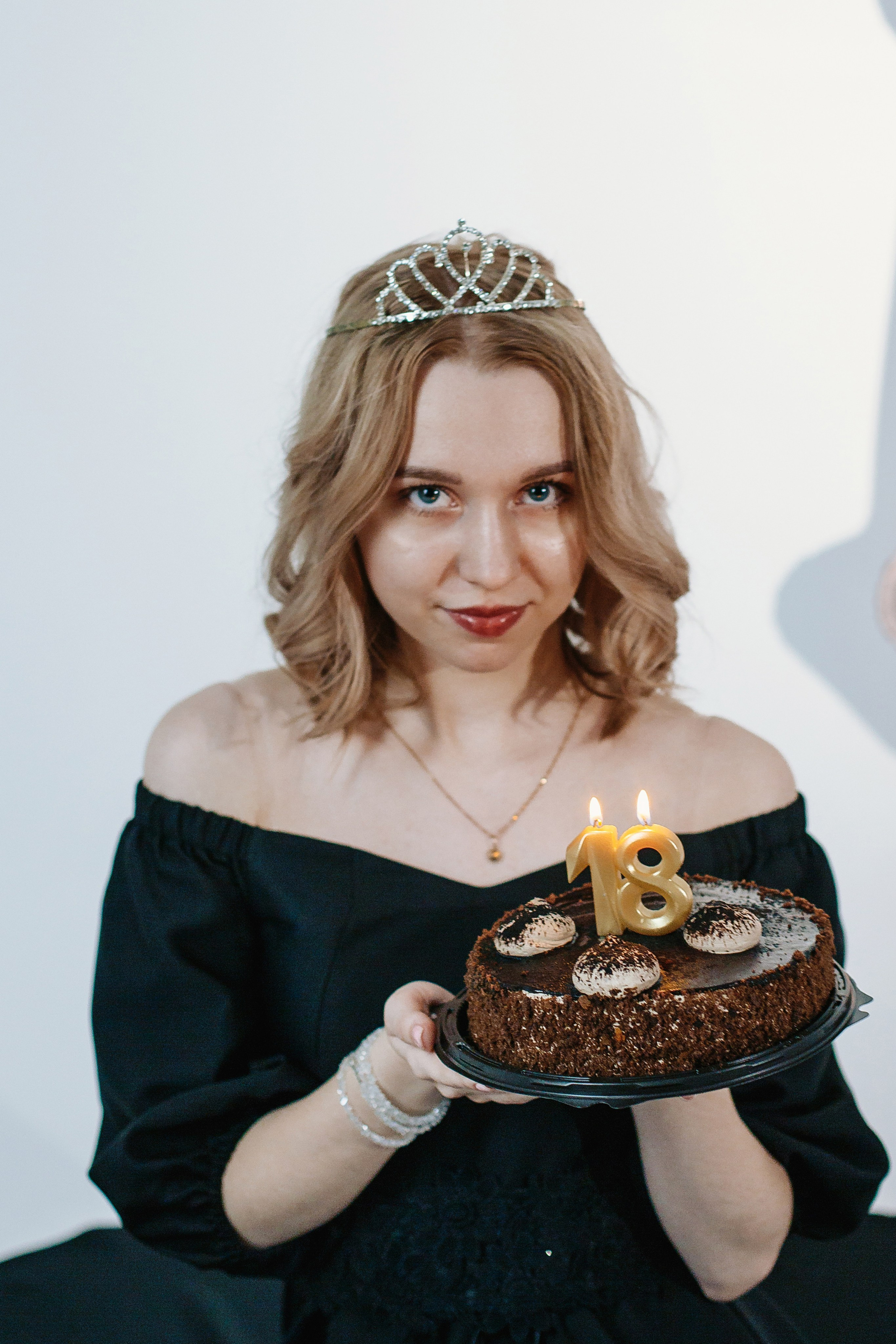 Студийная съемка для Виктории в день рождения. Выпускные альбомы Искитим, Бердск и Новосибирск Крюкова Елена