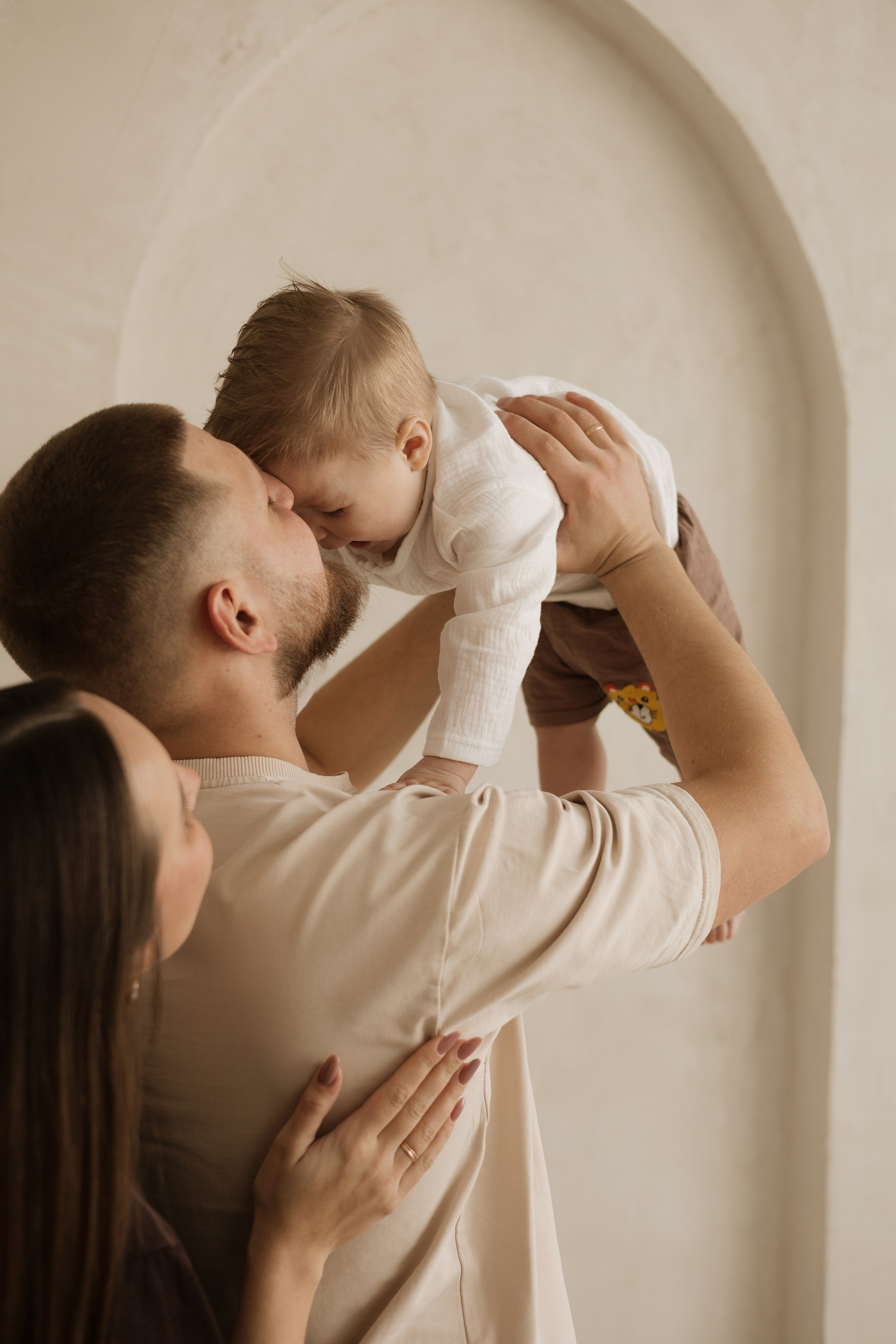 Арсений с мамой и папой. Фотограф в Кемерово Миллер Анна