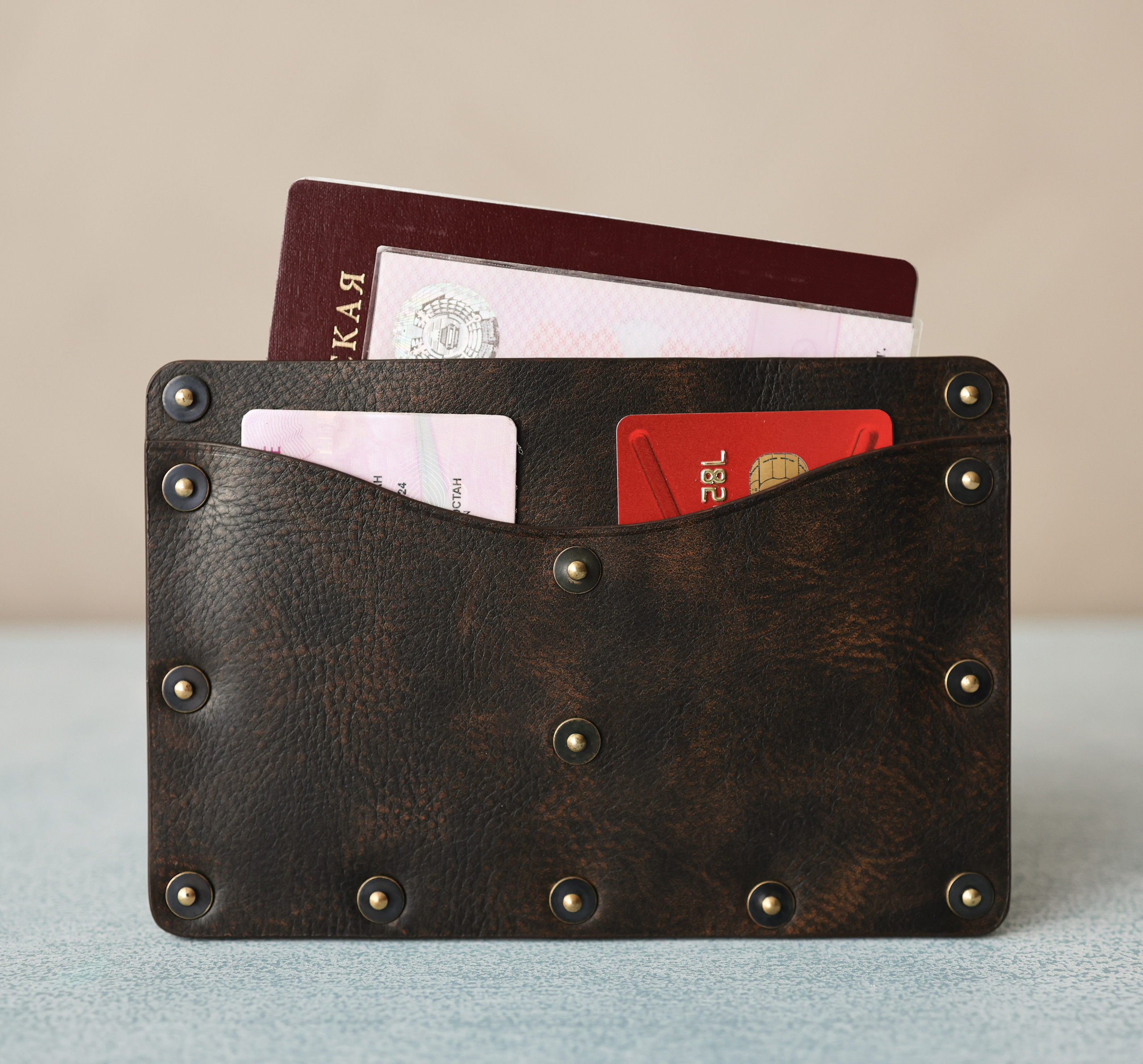 Докхолдер Grunch. Мастерская авторских аксессуаров из кожи в Уфе Hecho a mano