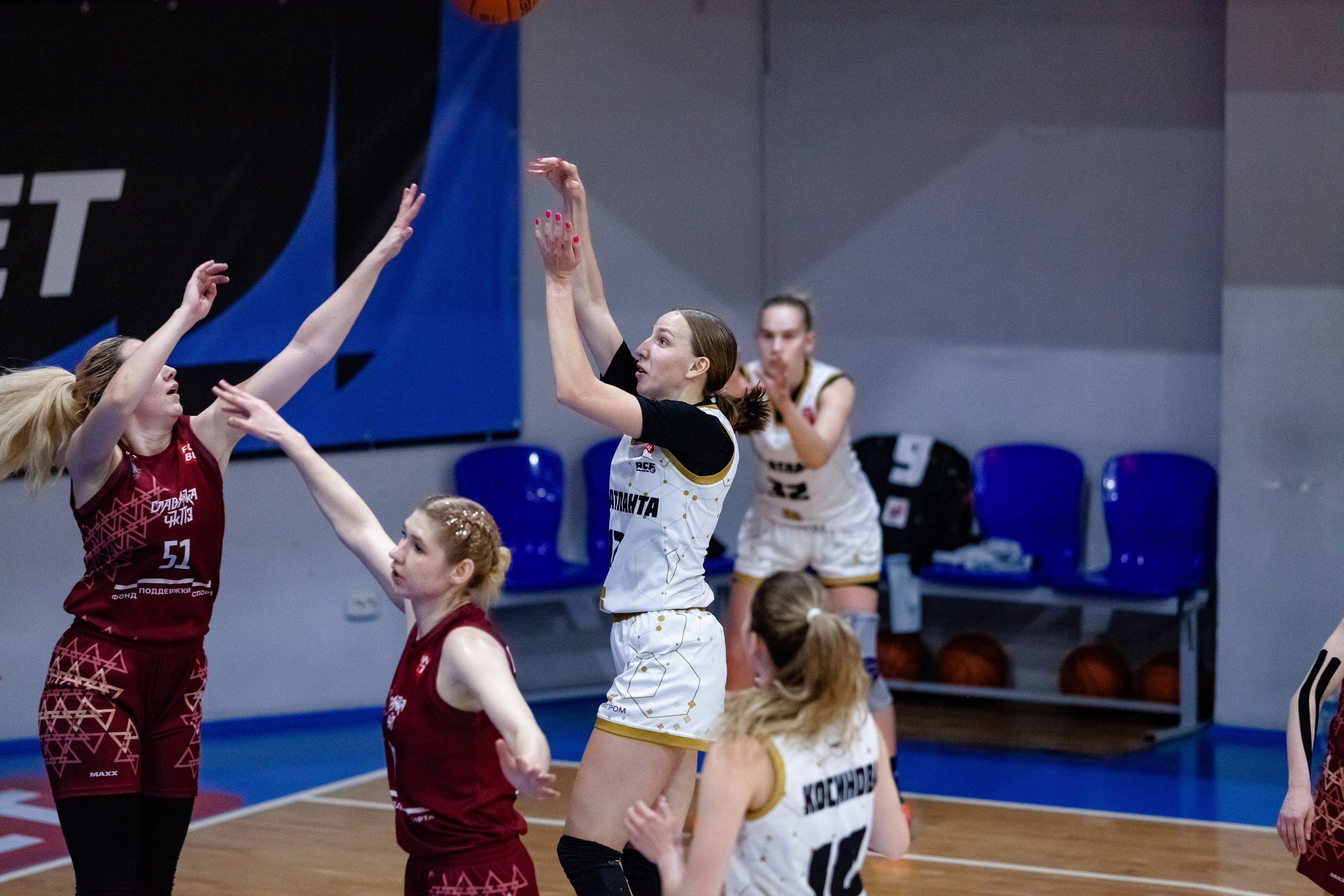 ЧГУ-Атланта — Славянка. Фотография