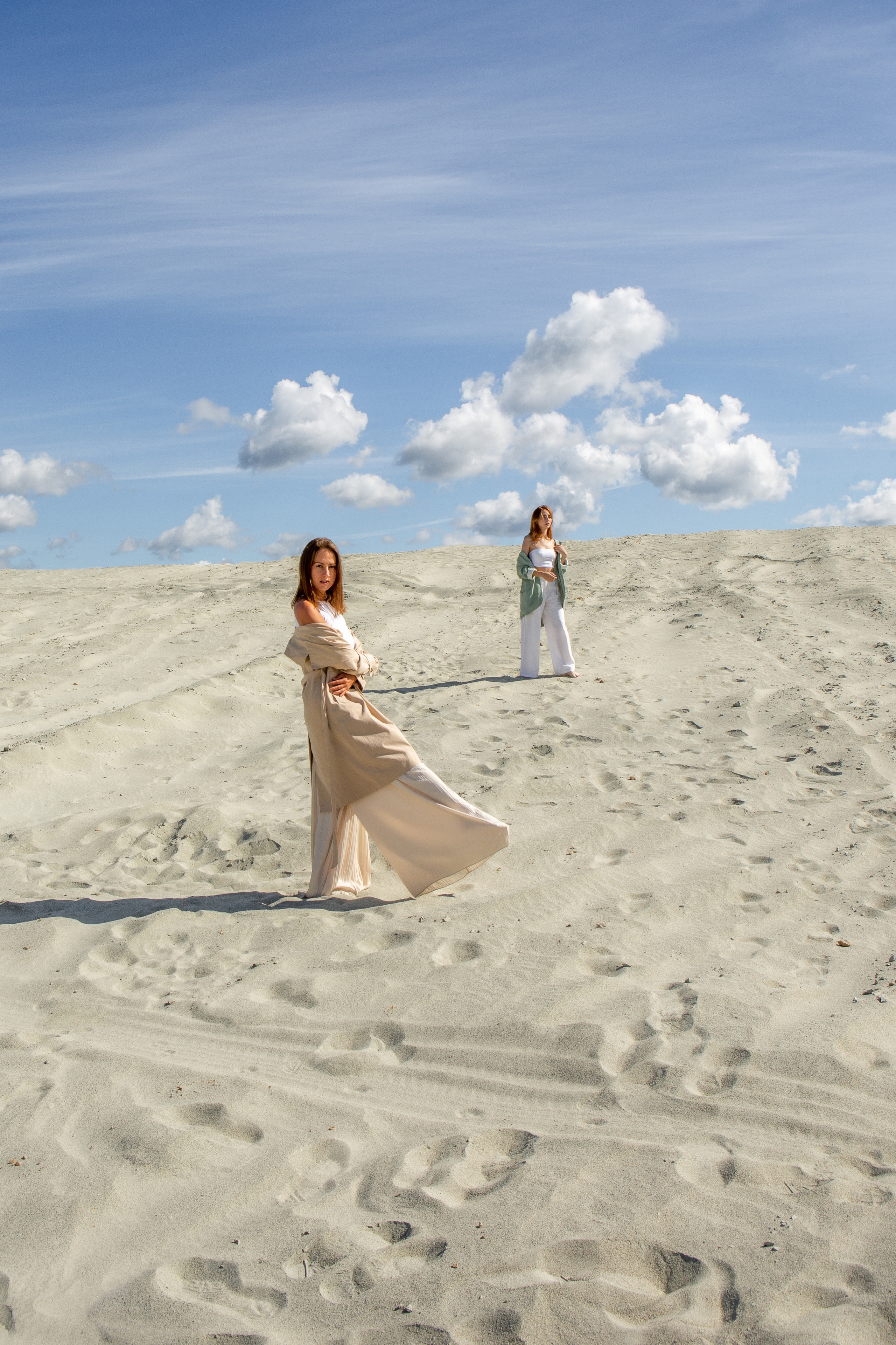 Двое в пустыне. Фотограф Екатерина Голицына