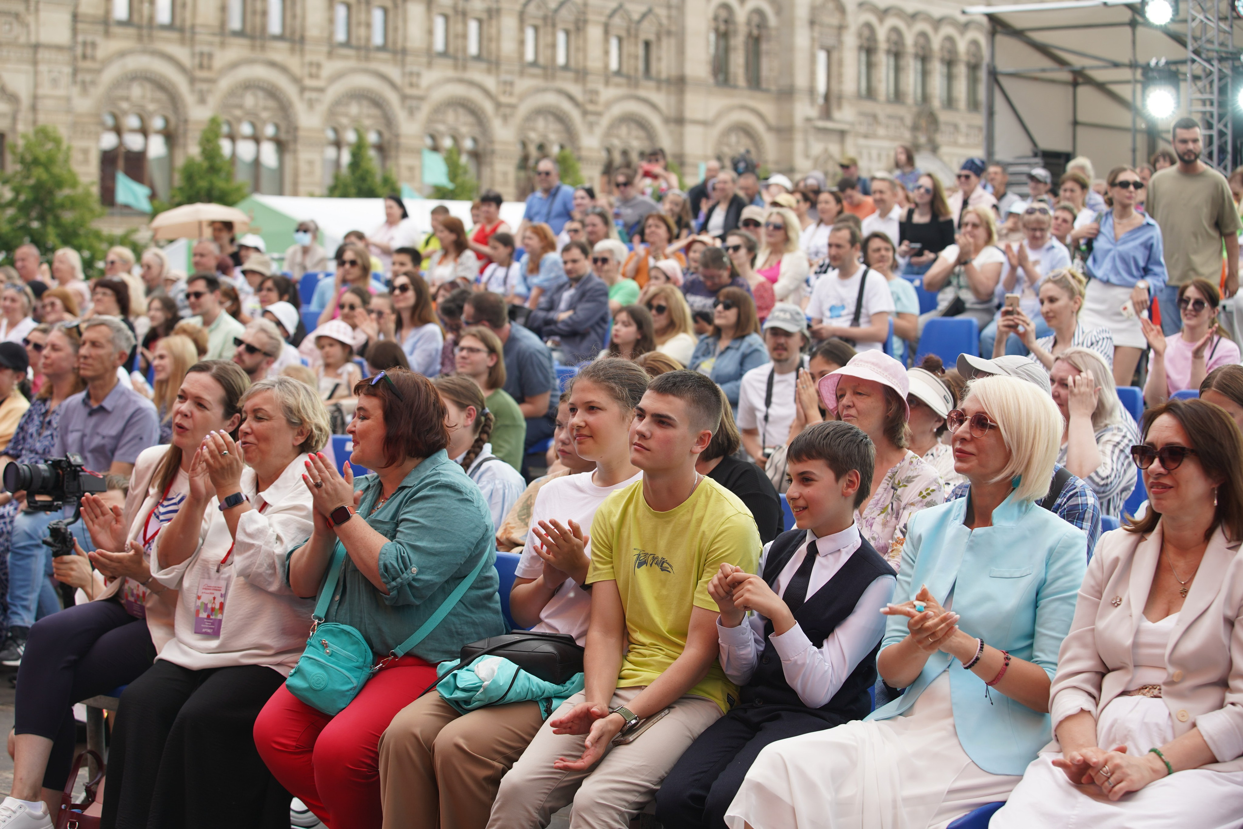 Книжный фестиваль на Красной Площади. Фотограф в Москве — Георгий Чернышов