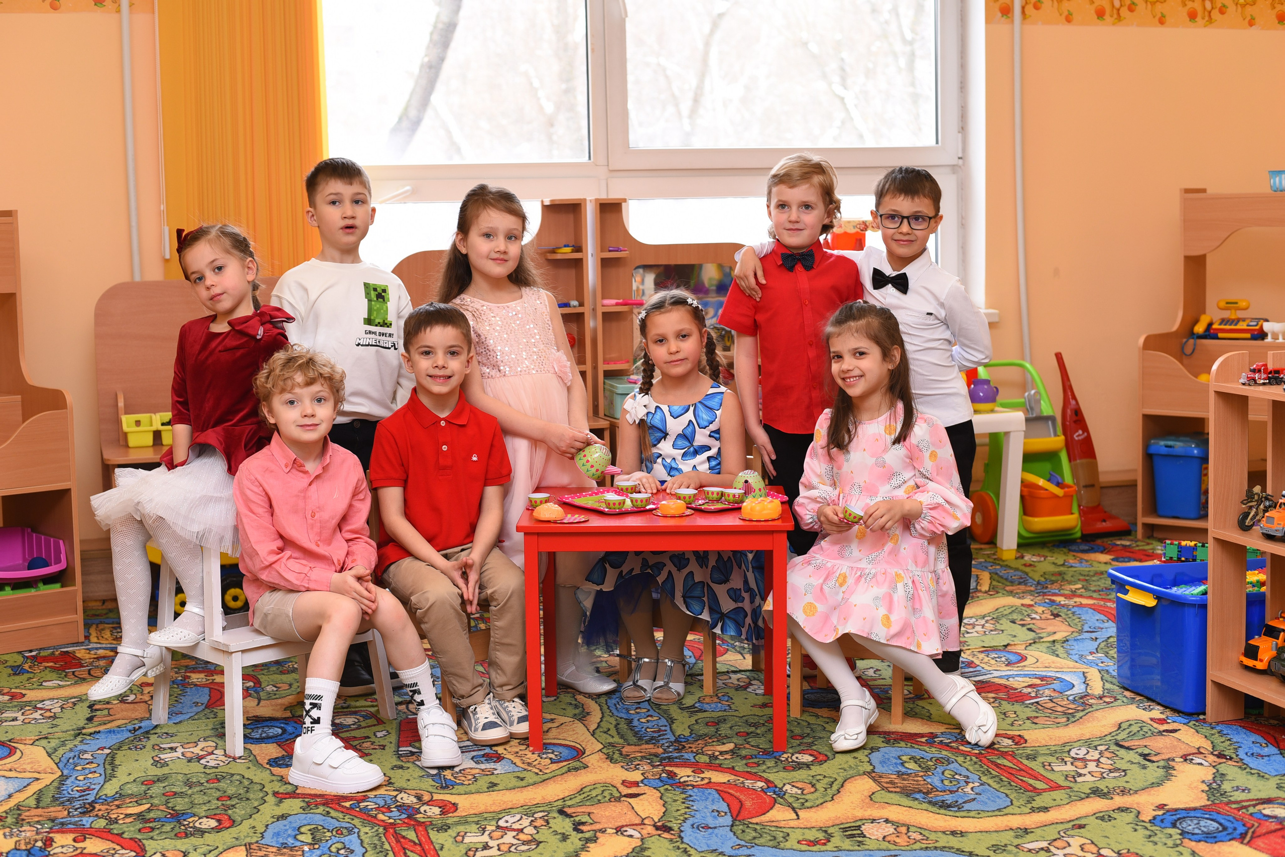 Фотоальбомы для детского сада. Стильные выпускные альбомы, детские фотосессии, сюжетные фотографии