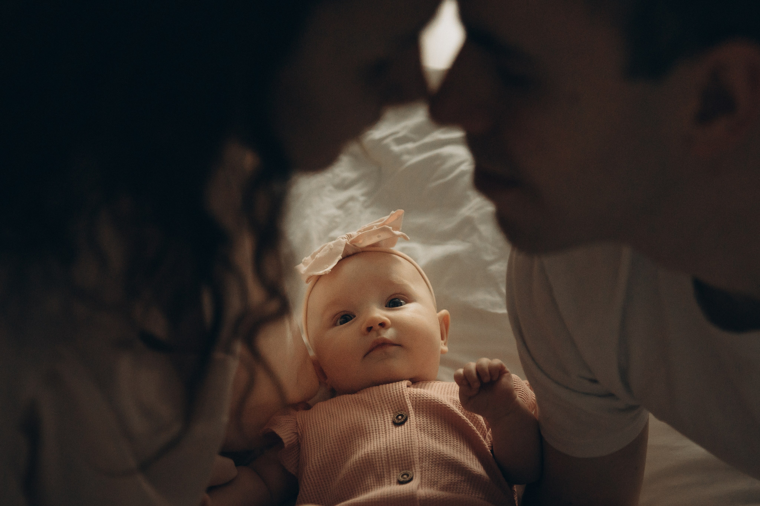 Семейная фотосессия дома. Семейный фотограф в Москве и Королеве Евгения Баукова