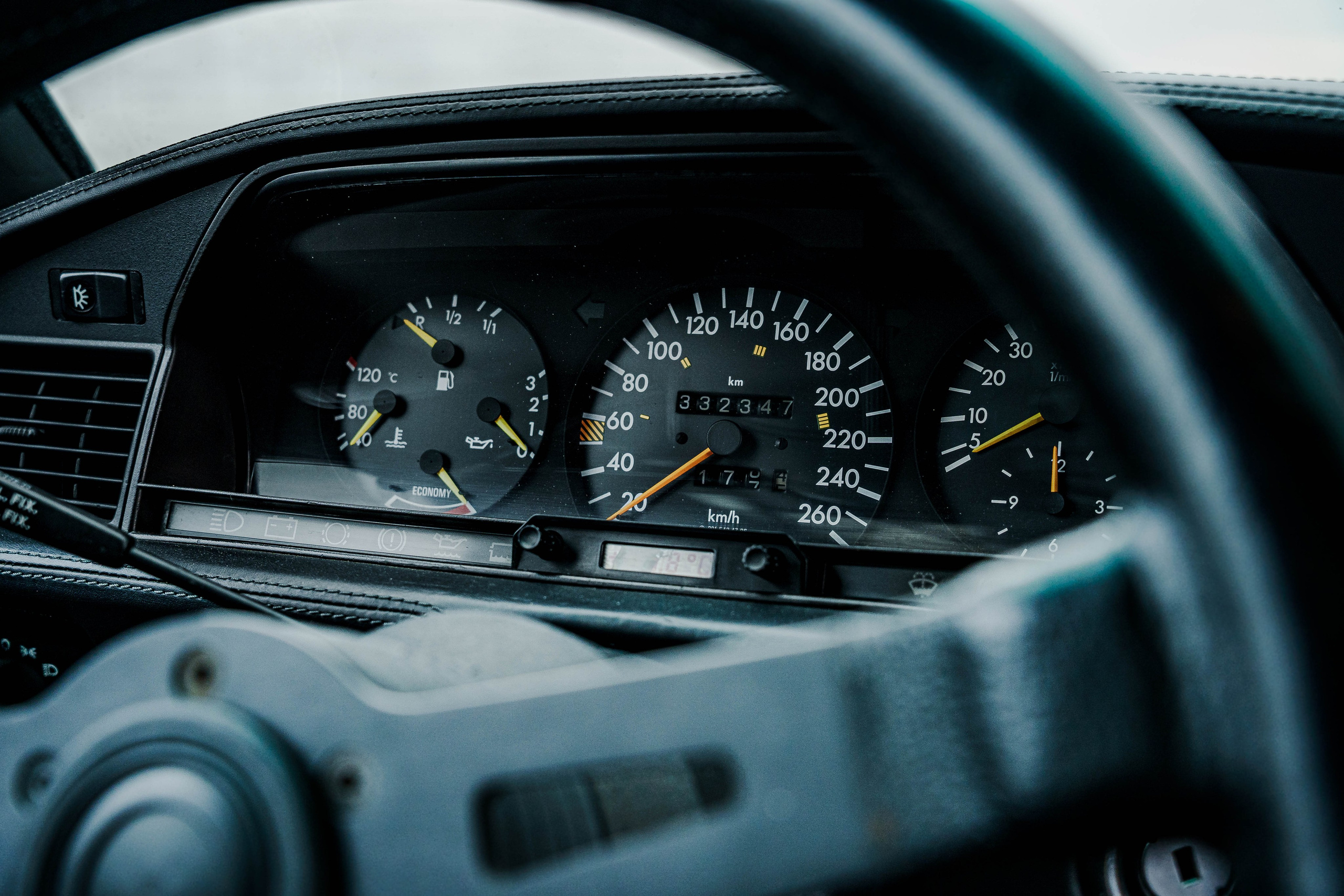 Mercedes 190e. Александр СМИ