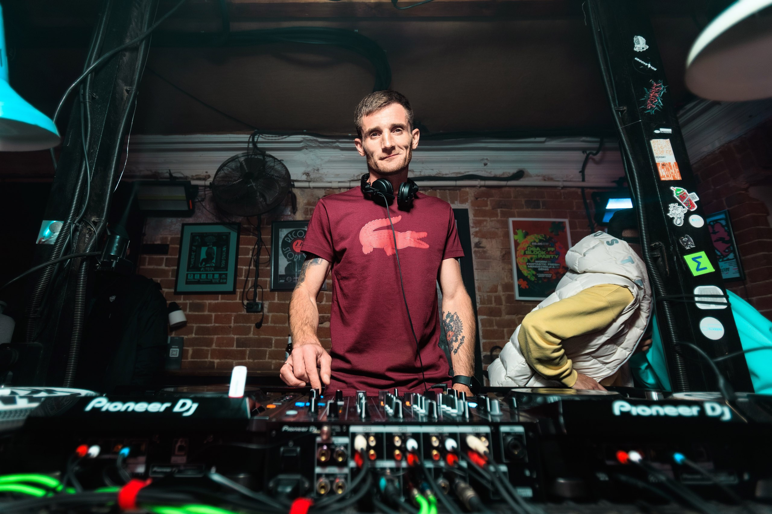 Octave (Ro) x stndrt13. Репортажный фотограф Екатеринбург | Яркий, качественный репортаж | Концерты, клубы, репортаж, праздники, корпоративы