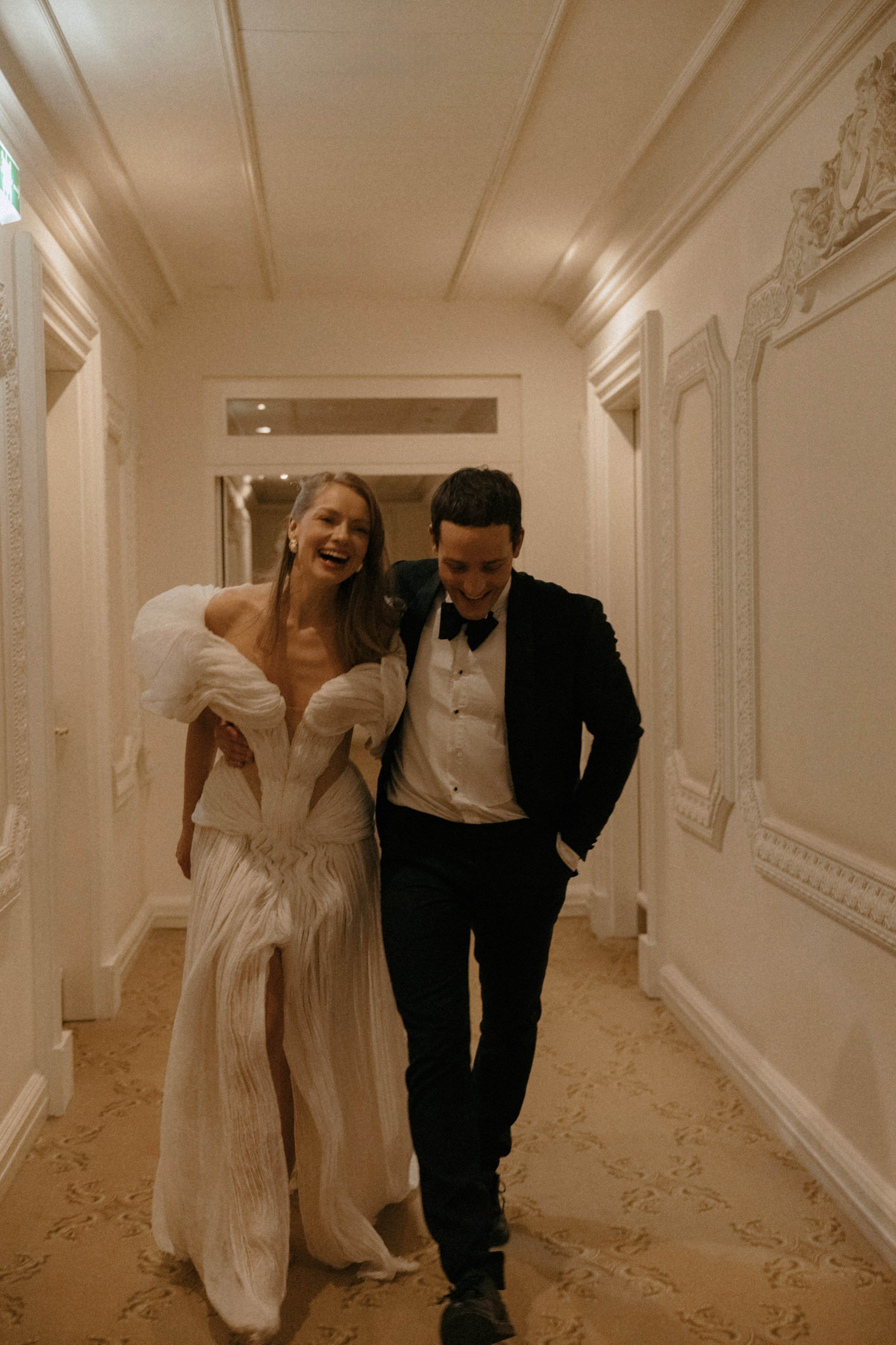 Свадебная фотосъемка в отеле Савой. Свадебный фотограф Москва