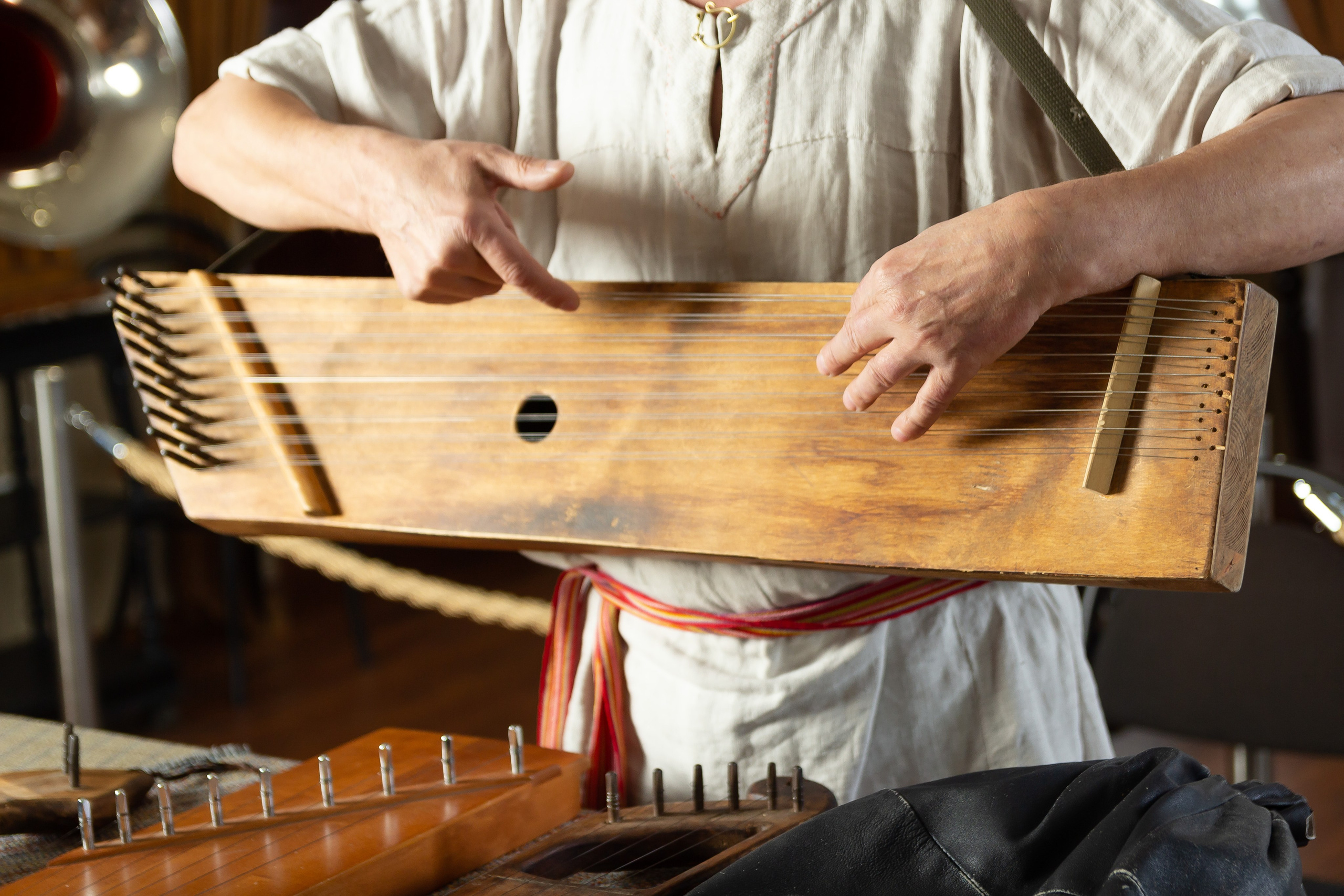 Музей забытой музыки. Александр Стряпунин — предметный фотограф в Улан-Удэ