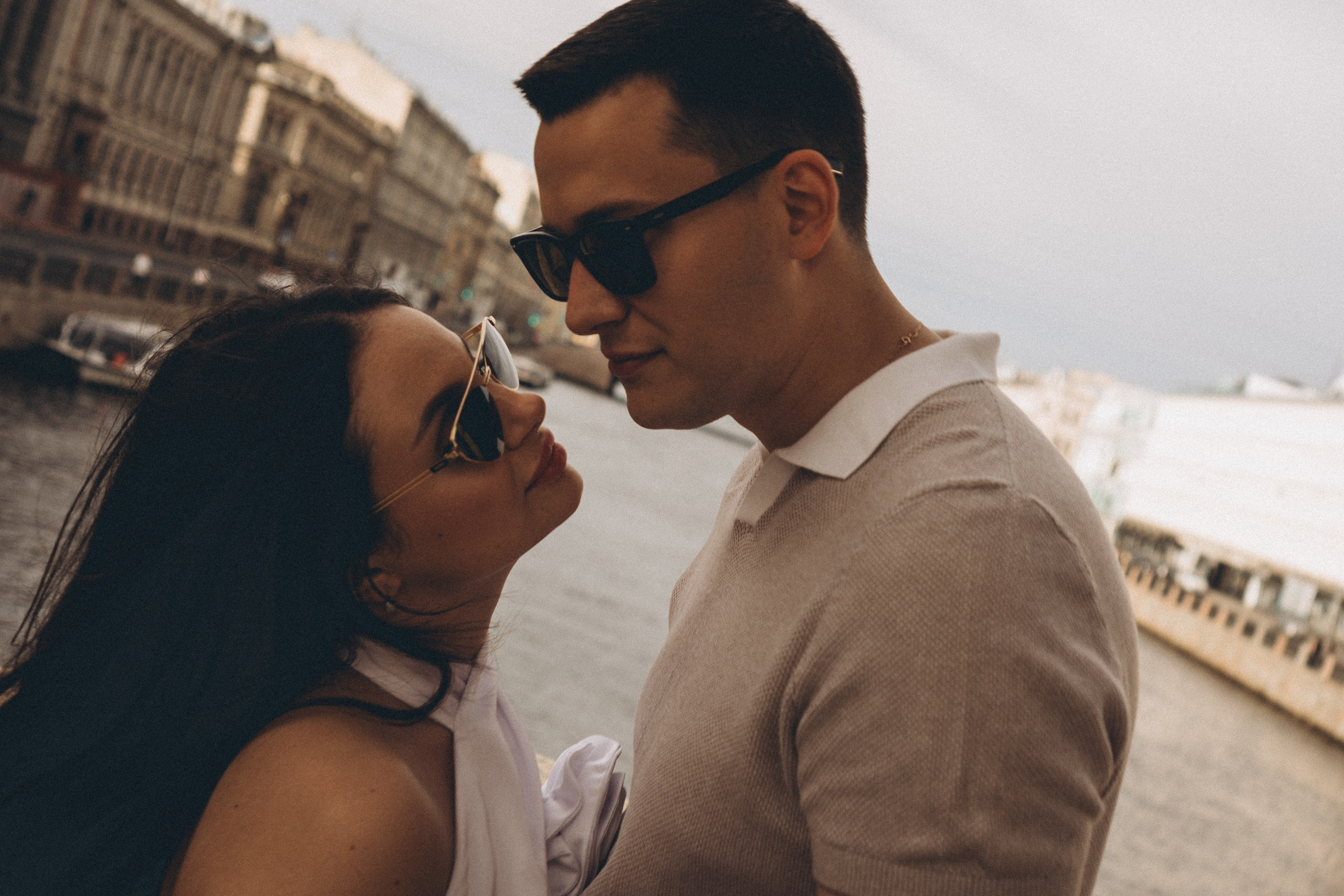 СВАДЕНБНАЯ СЬЕМКА НА КАТЕРЕ ПО КАНАЛАМ САНКТ-ПЕТЕРБУРГА И В АКВАТОРИИ НЕВЫ. Профессиональный фотограф, Санкт-Петербург — Виктория Богомолова