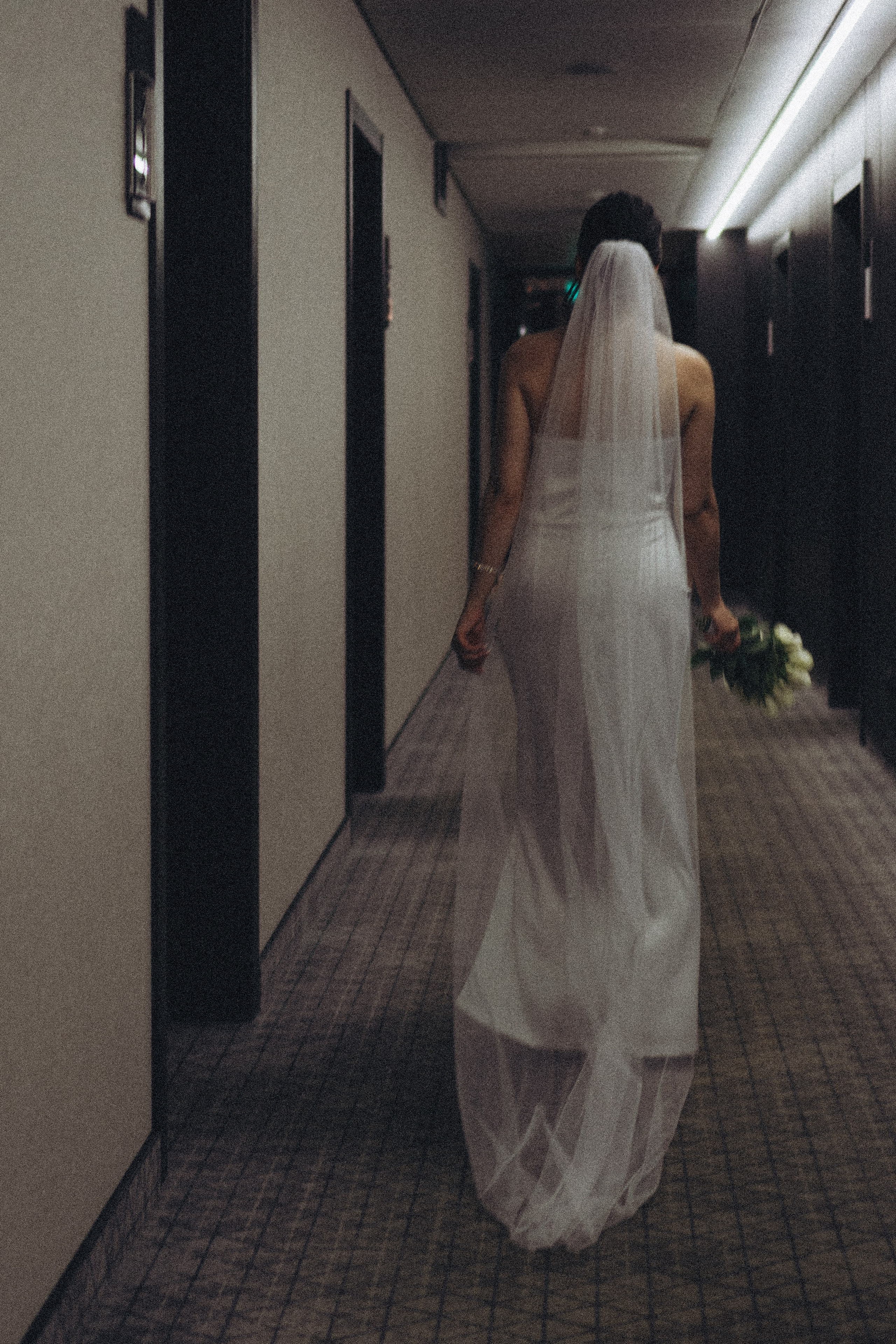 СВАДЕБНАЯ СЬЕМКА СБОРОВ ЖЕНИХА И НЕВЕСТЫ В ОТЕЛЕ И ТАКЖЕ ФОТОСЕССИИЯ В ОТЕЛЕЕ МЕГАПОЛИС БРЯНСК. Профессиональный фотограф, Санкт-Петербург — Виктория Богомолова