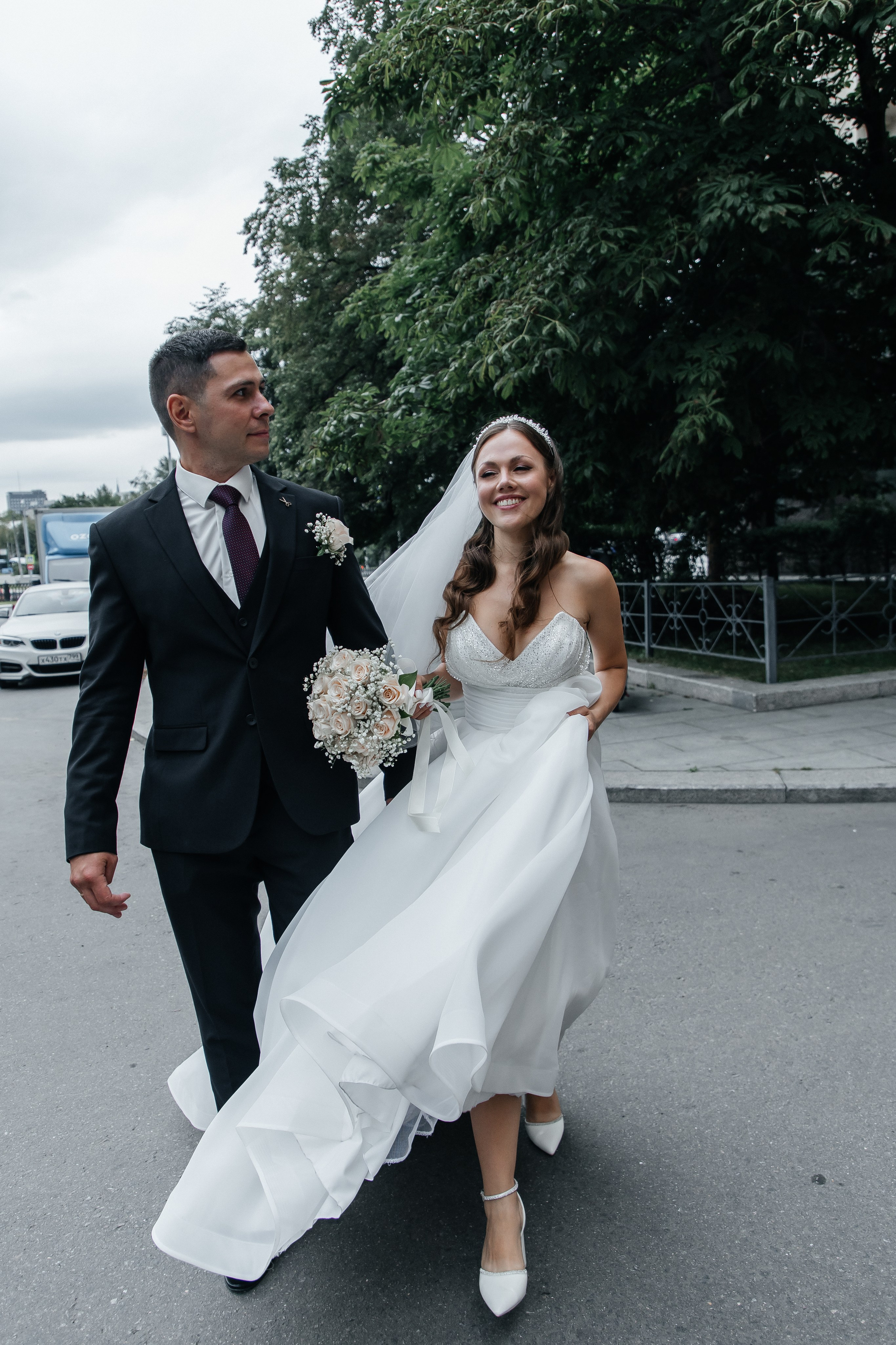 Свадебная фотосессия Высотка на Кательнической набережной. Фотограф Антон Стренковский. Свадебная хроника в Москве