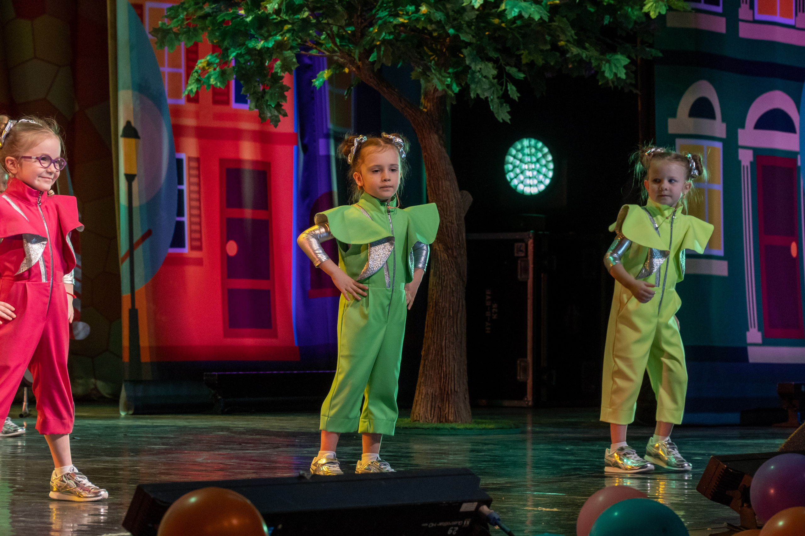 Съёмка концерта для Домисольки, большой концертный зал Космос. «Студия DRONAVT`s» — видеосъёмка и фотография г. Москва