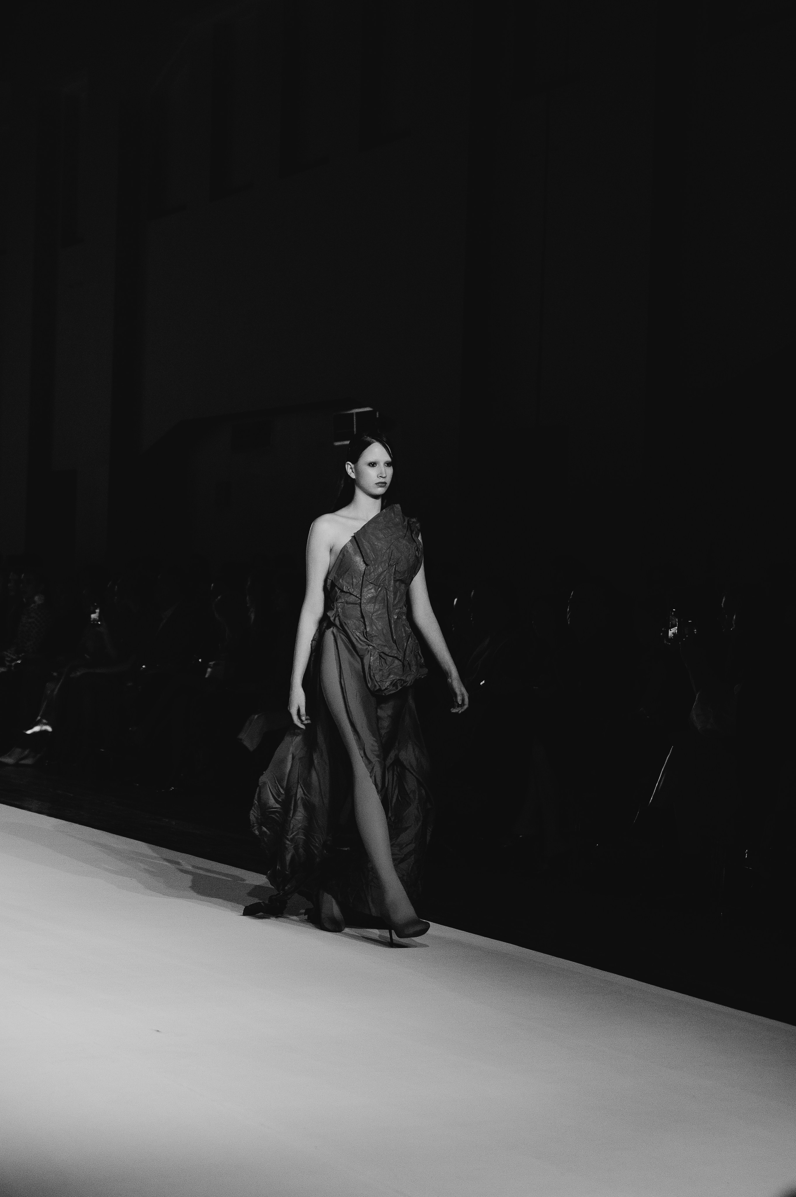 Бекстейдж показа «Новые Имена» собака.ru|ДЛТ. Портретный и репортажный фотограф в Санкт-Петербурге