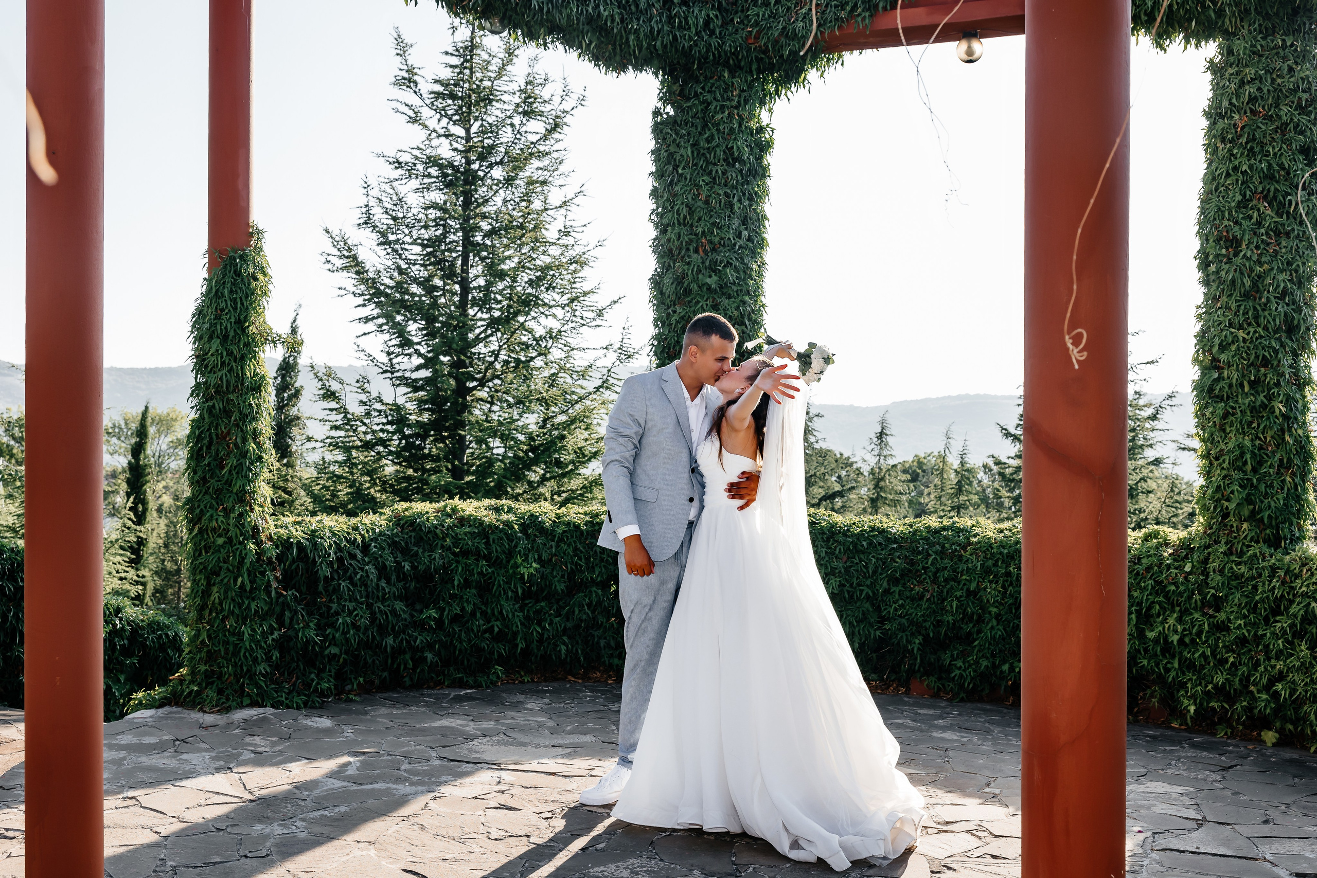 Анонс свадьбы Юлии и Александра. Свадебный фотограф в Крыму и Севастополе Ольга Баскакова