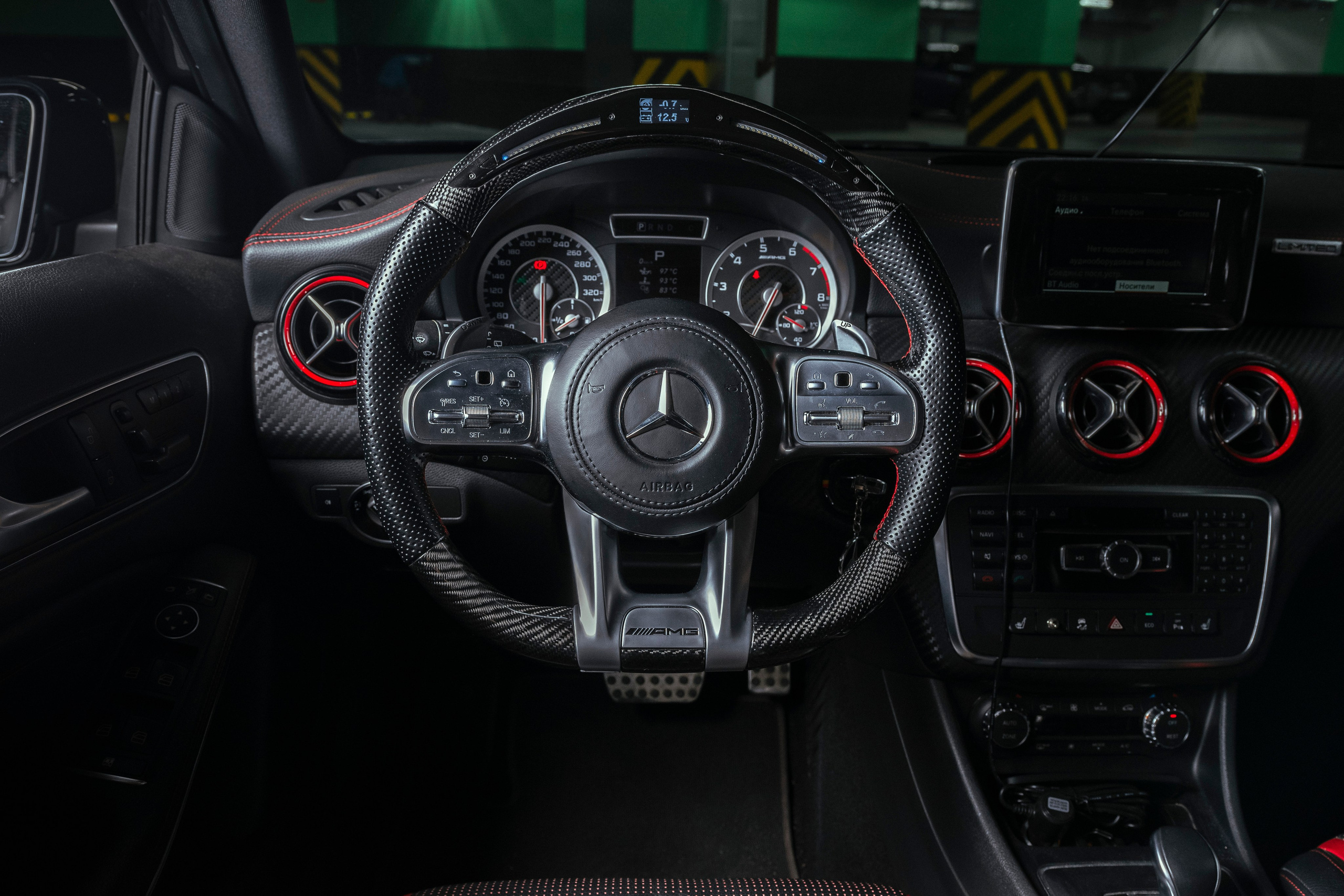 Mercedes-Benz A 45 AMG S. Портретный фотограф Москва Белогорцев Сергей