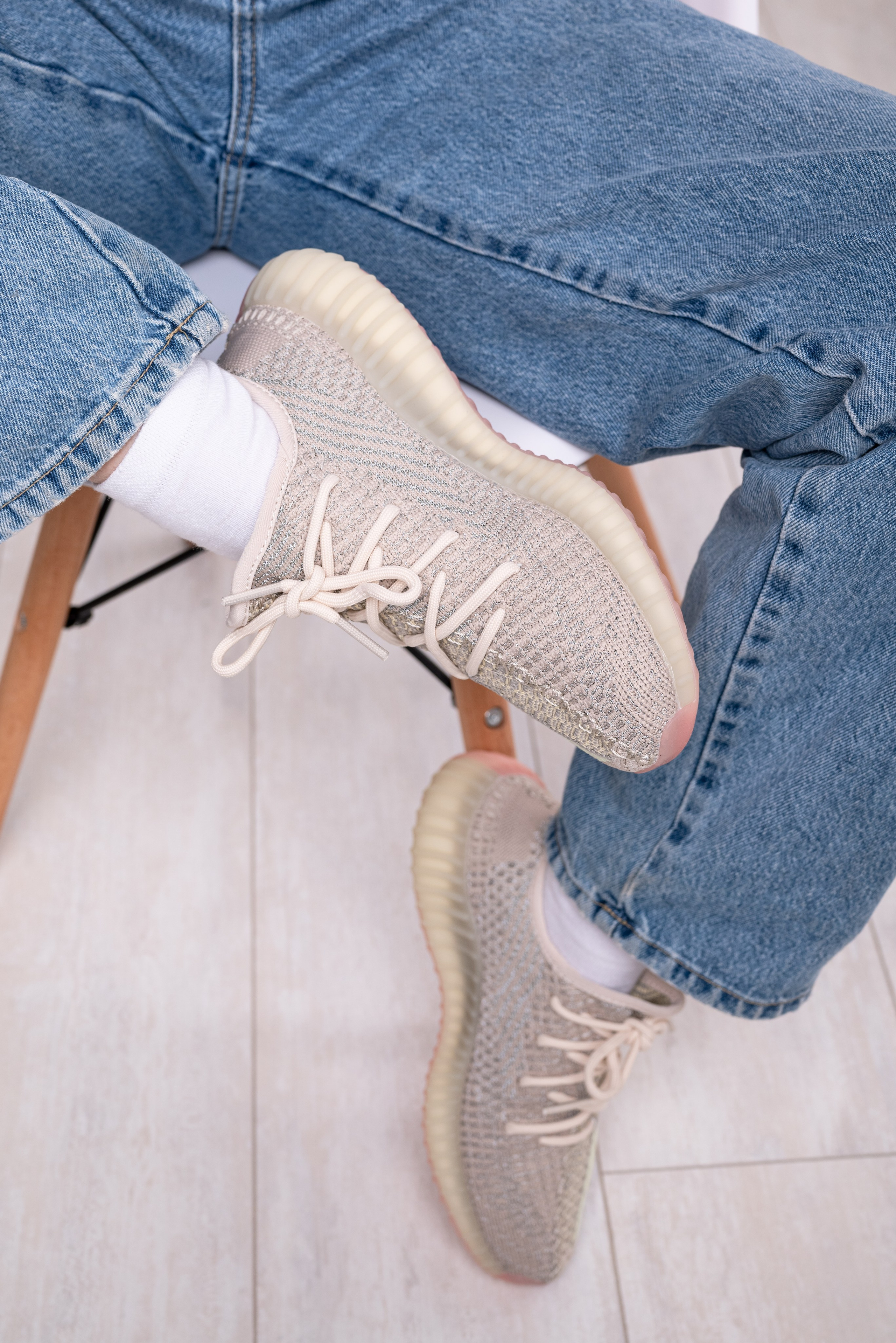 Кроссовки. Предметный фотограф, фото для маркетплейсов Пятигорск, КМВ