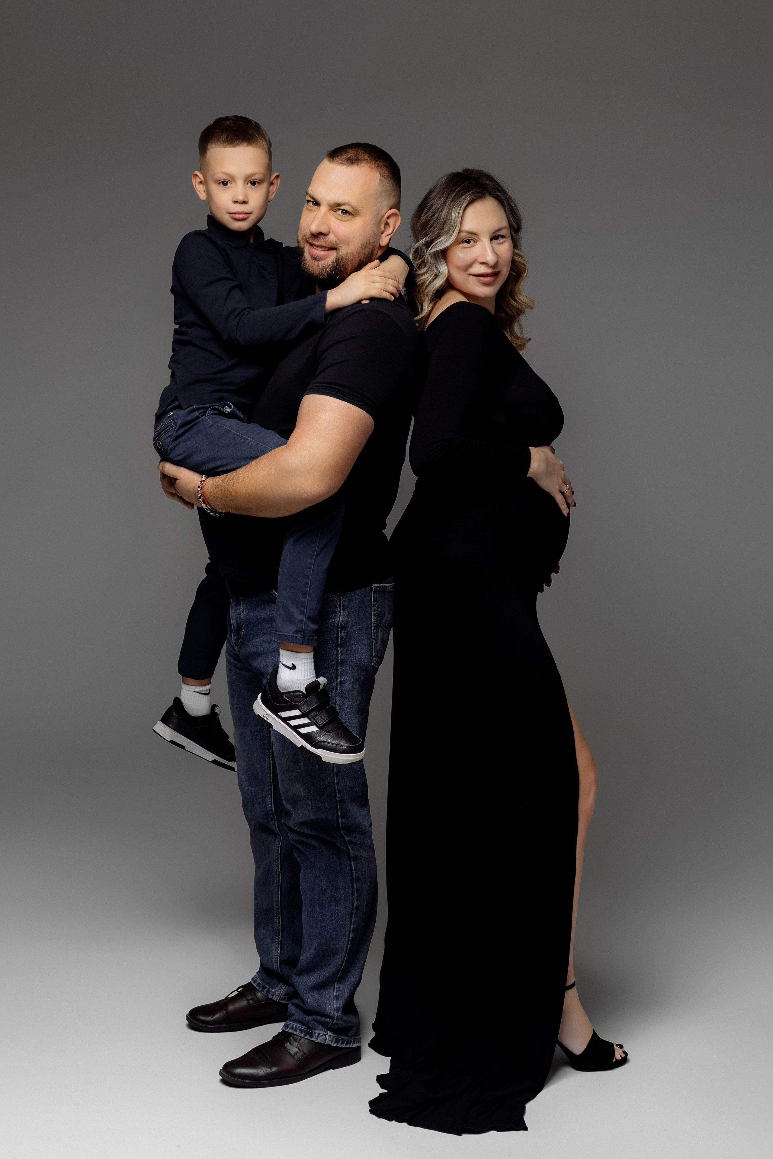 Фотосессия беременности в студии. Зотова Алена — семейный и женский фотограф в Зеленограде