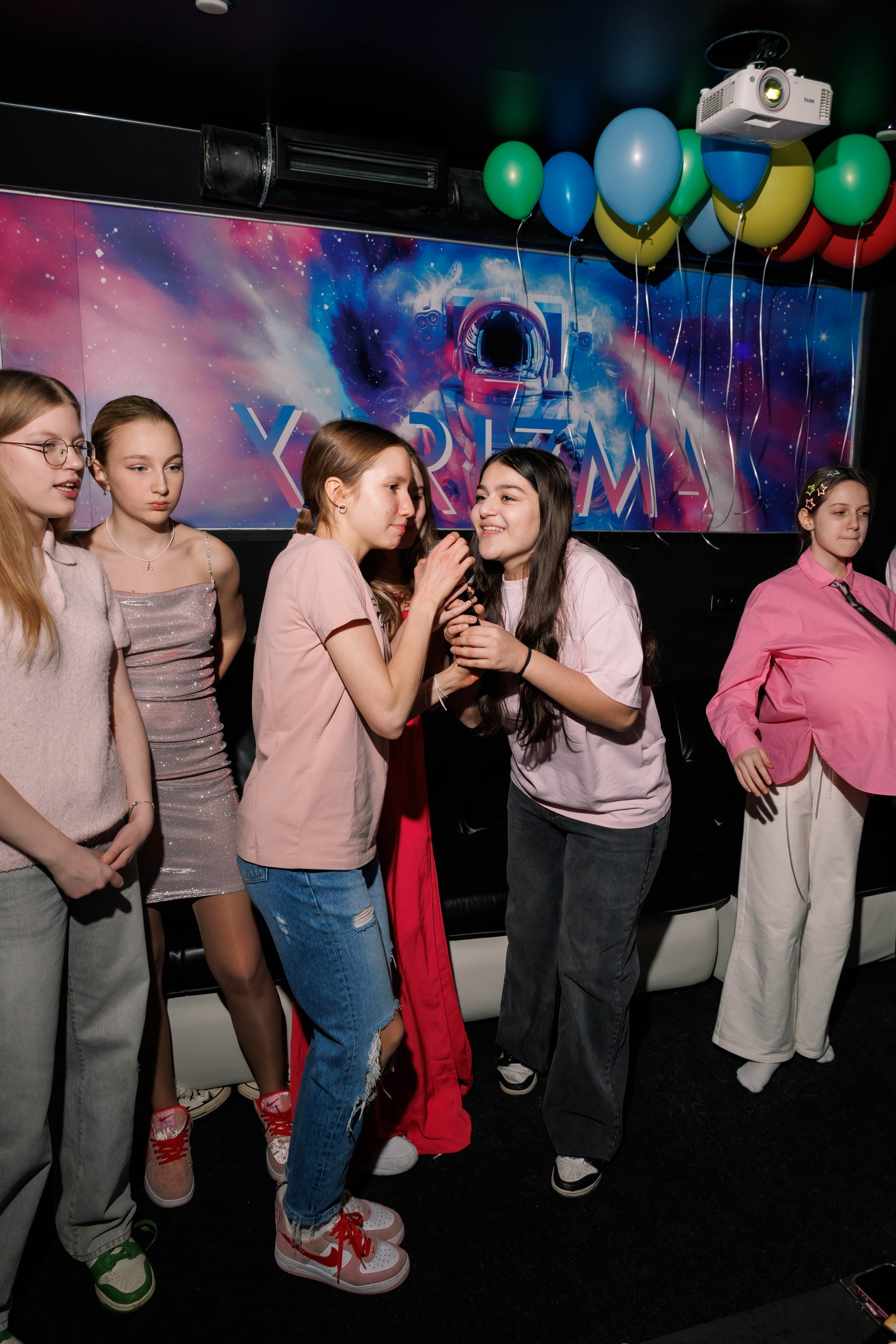 День Рождения в караоке. Фотограф в Москве Дмитрий Емельянов