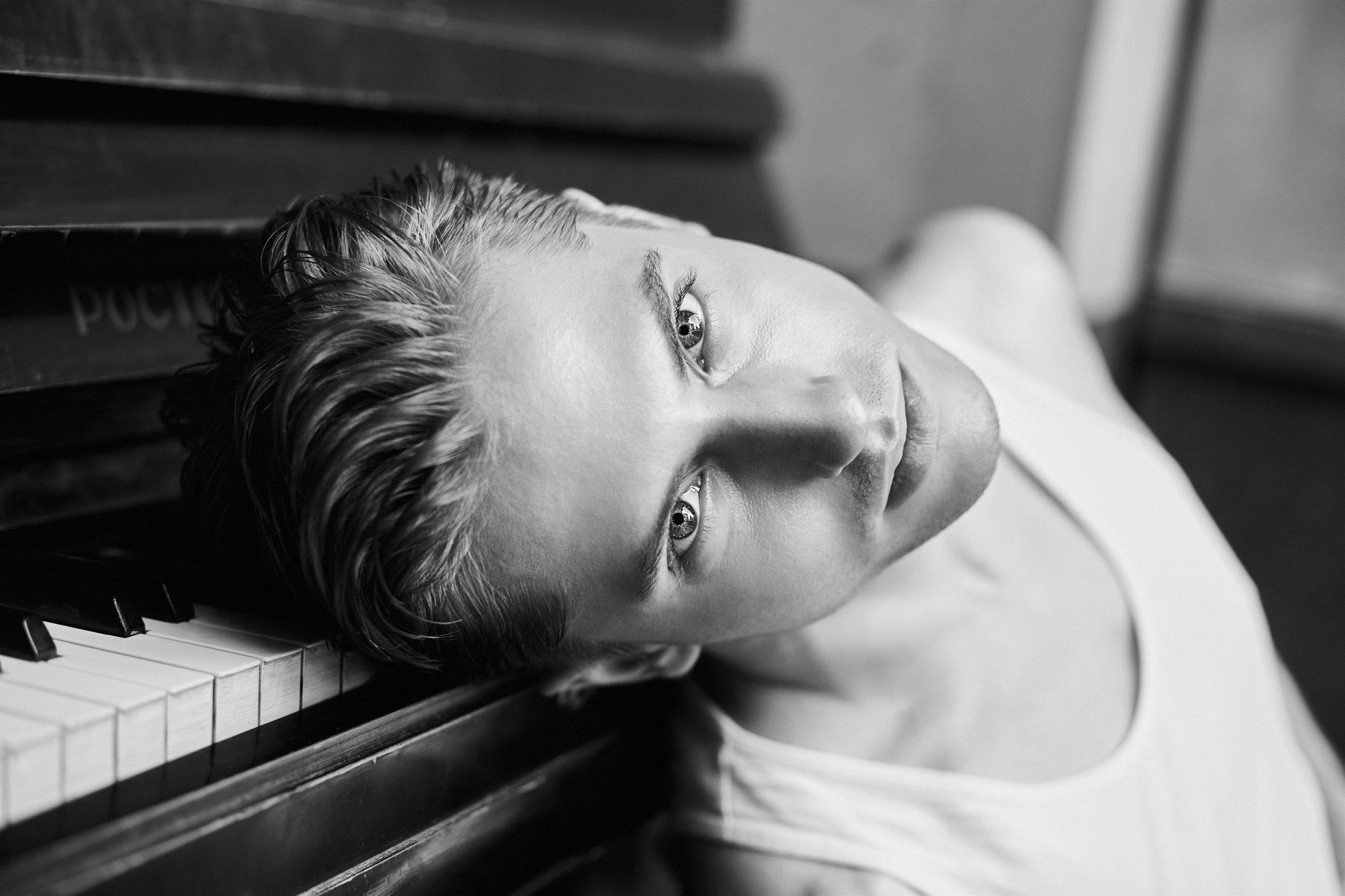 Максим. Фотограф в Ереване